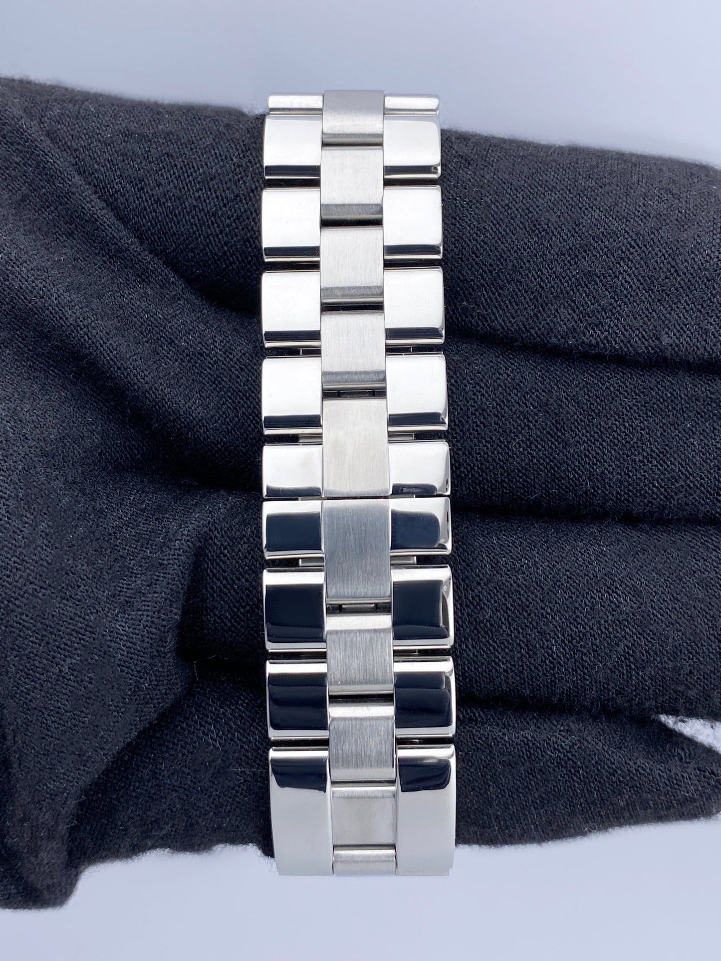 Cartier Roadster W62017V3 Pink Dial Steel Ladies Watch - Wristwatch