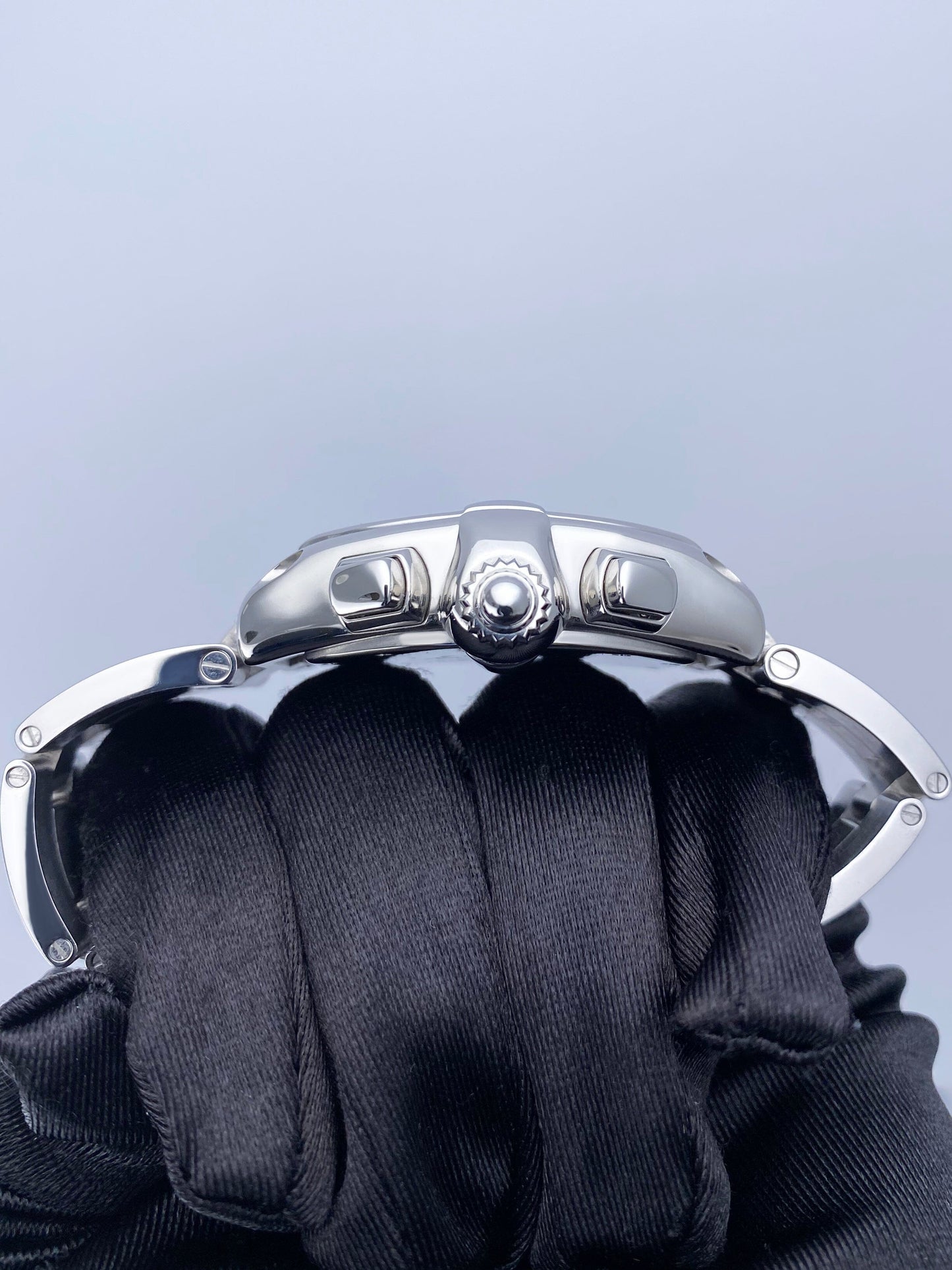 Cartier Roadster W62019X6 Silver Dial Mens Watch - Watches