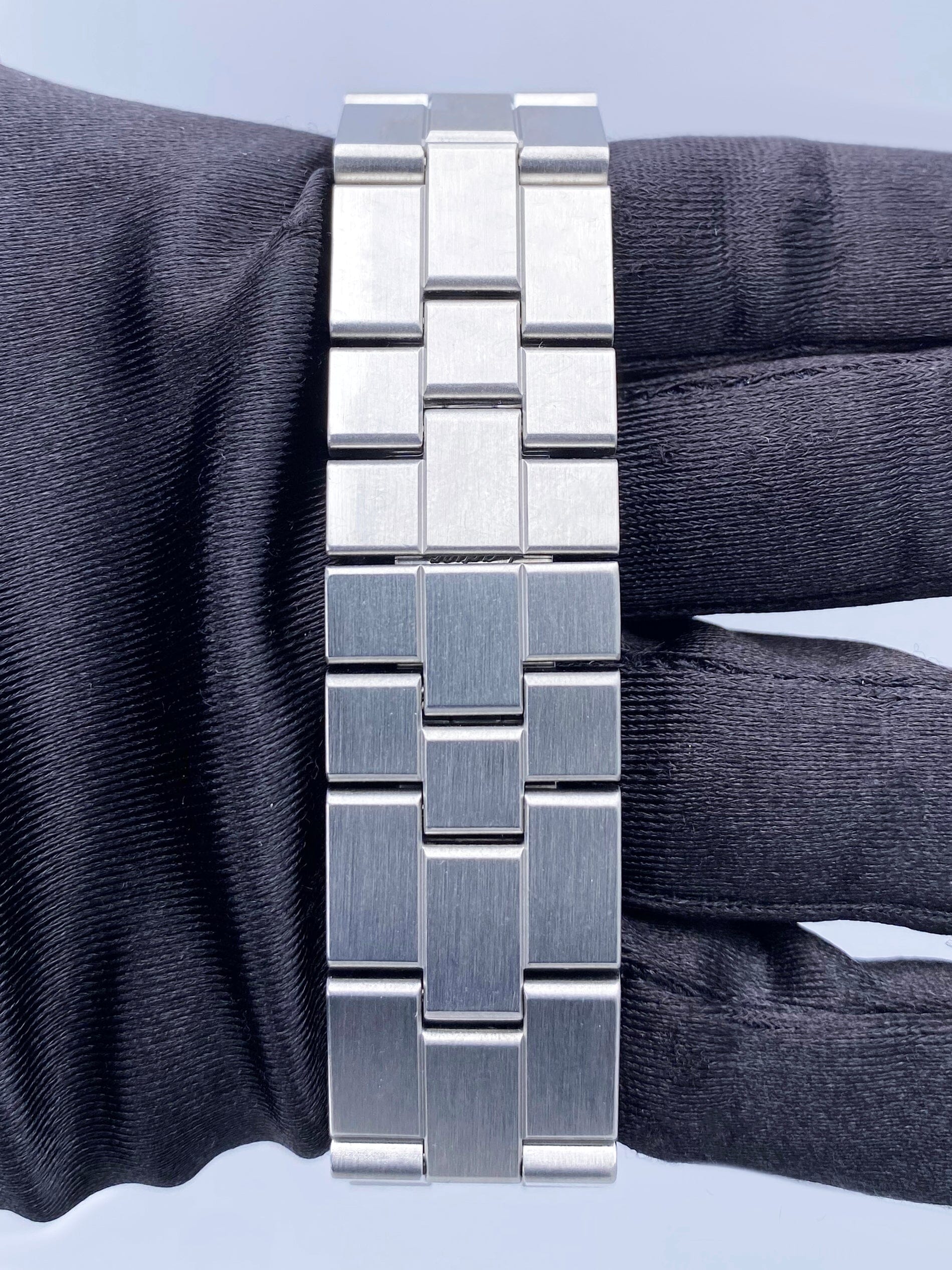 Cartier Roadster W6206017 Silver Dial Mens Watch - Watches