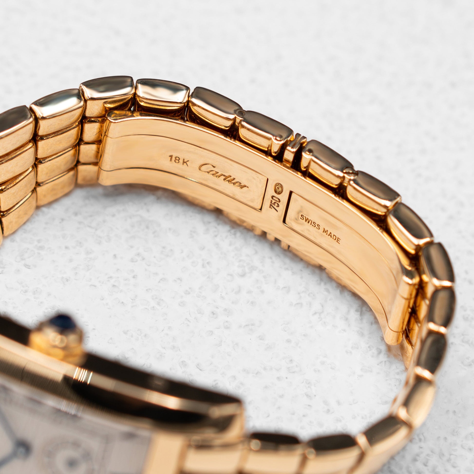 Cartier Tank Americaine 811904 18K Yellow Gold Mens Watch - Watches