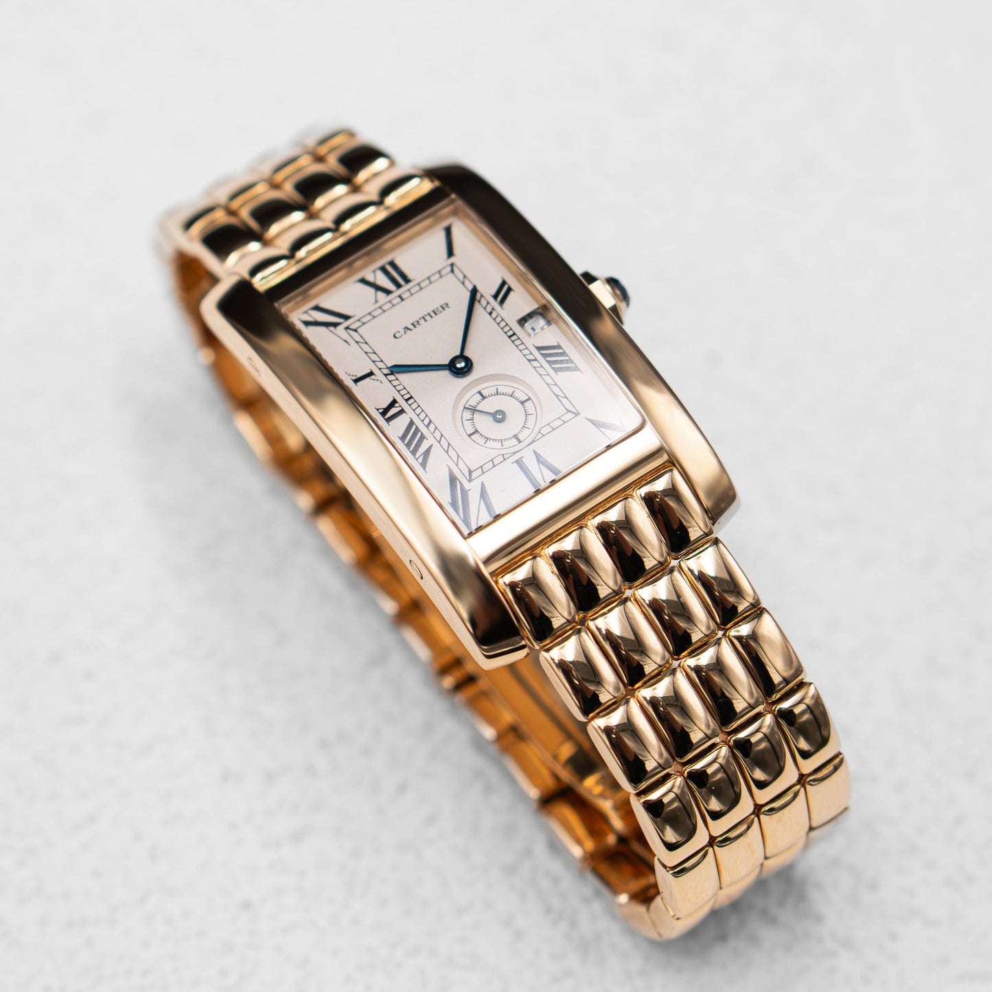 Cartier Tank Americaine 811904 18K Yellow Gold Mens Watch - Watches