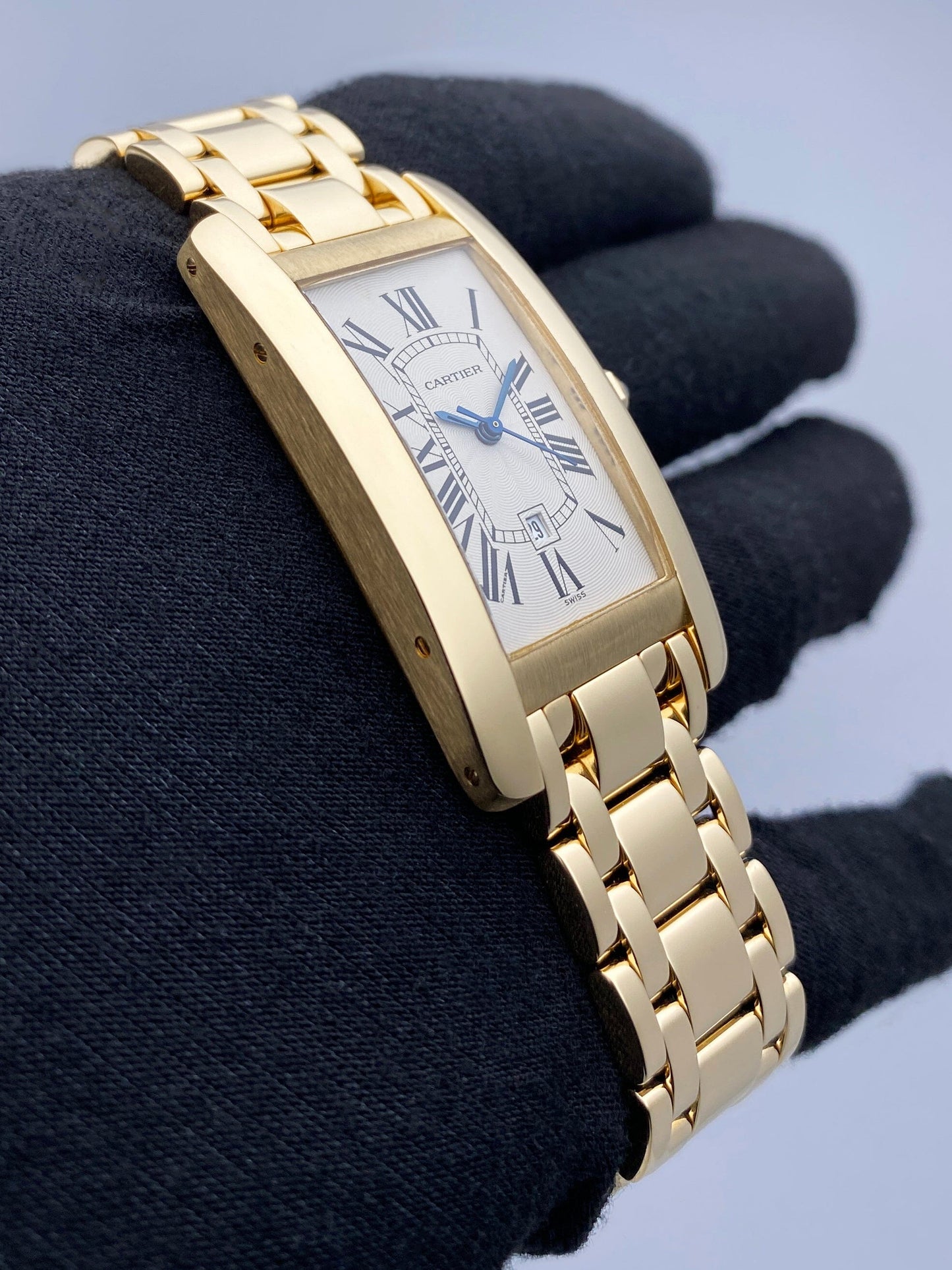 Cartier Tank Americaine W26035K2 18K Yellow Gold Watch - Wristwatch