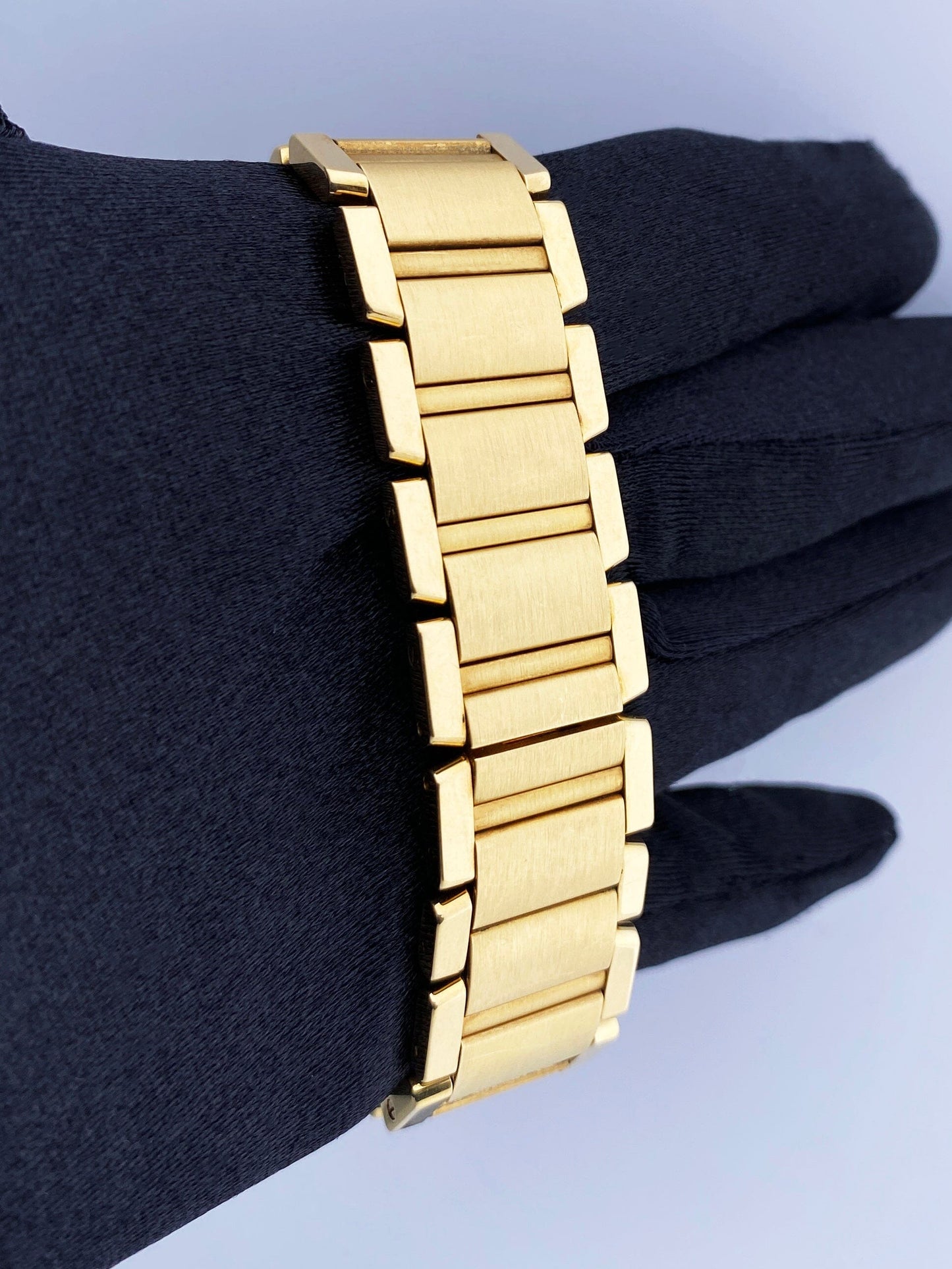 Cartier Tank Francaise W50001R2 18K Yellow Gold Mens Watch - Wristwatch