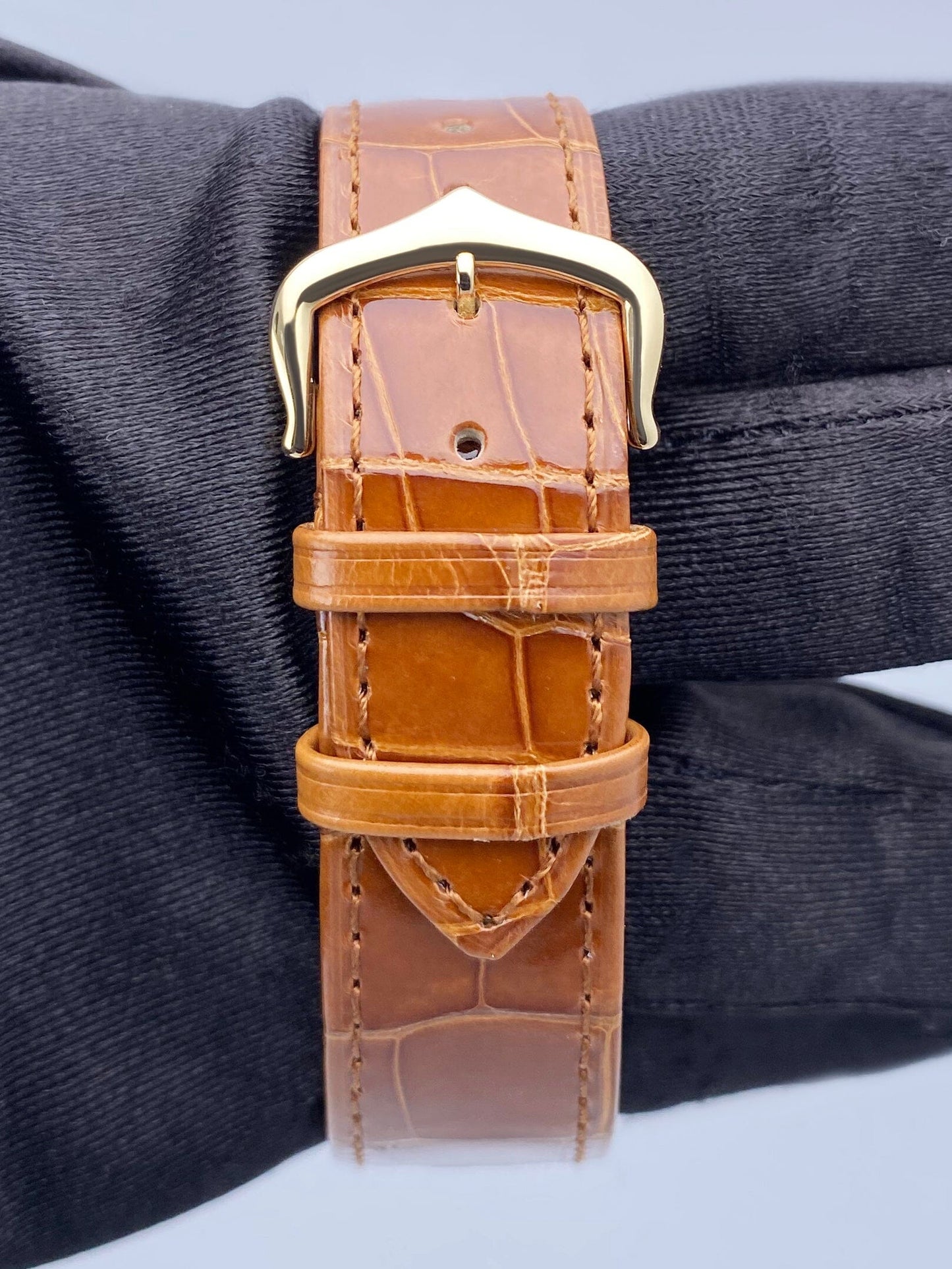 Cartier Tank Louis W1529756 18K Yellow Gold Mens Watch
