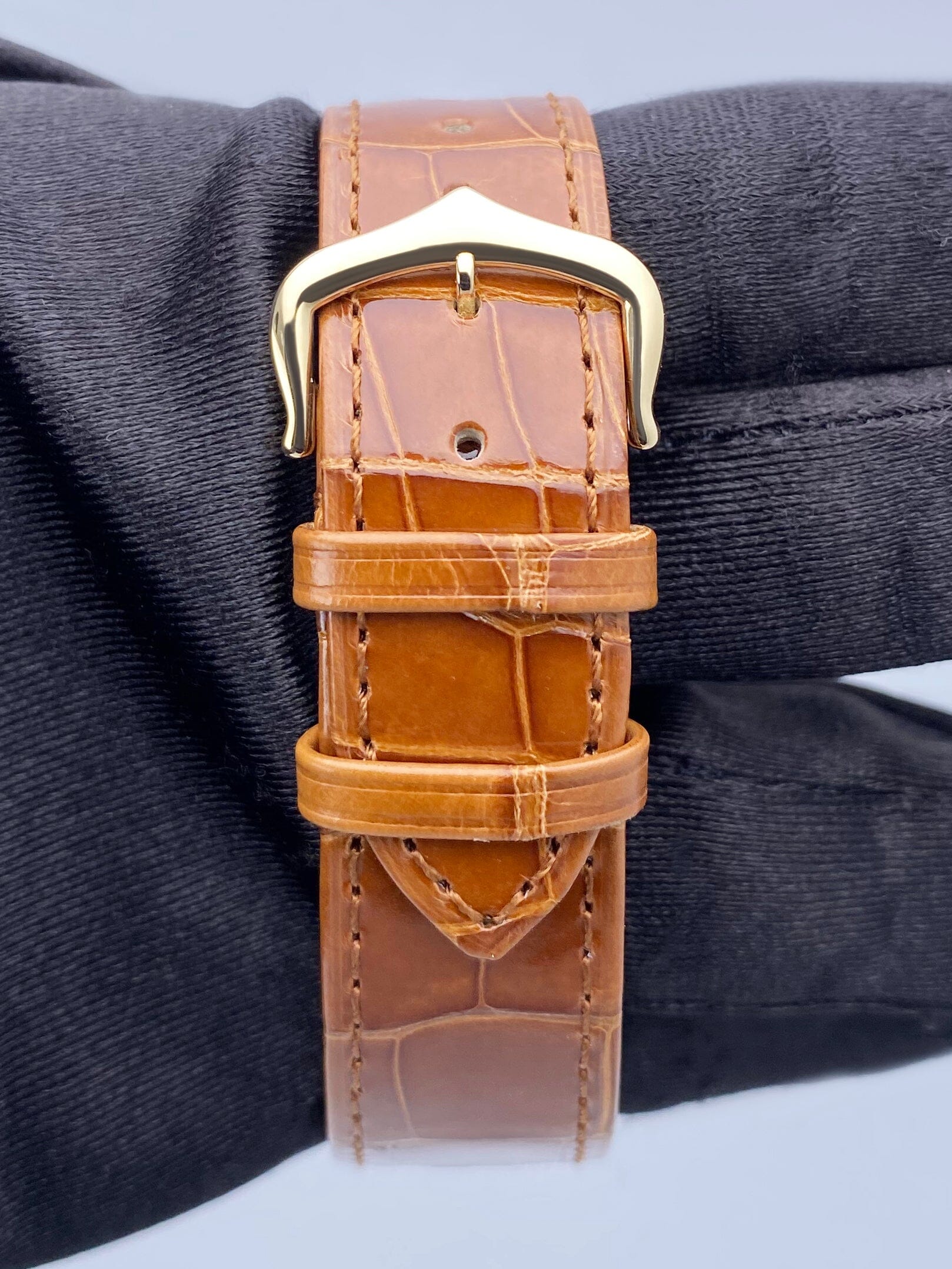 Cartier Tank Louis W1529756 18K Yellow Gold Mens Watch