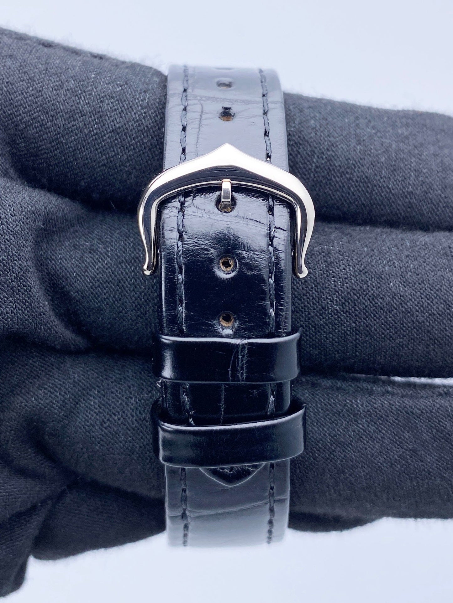 Cartier Tank Louis W1541056 18K White Gold Ladies Watch