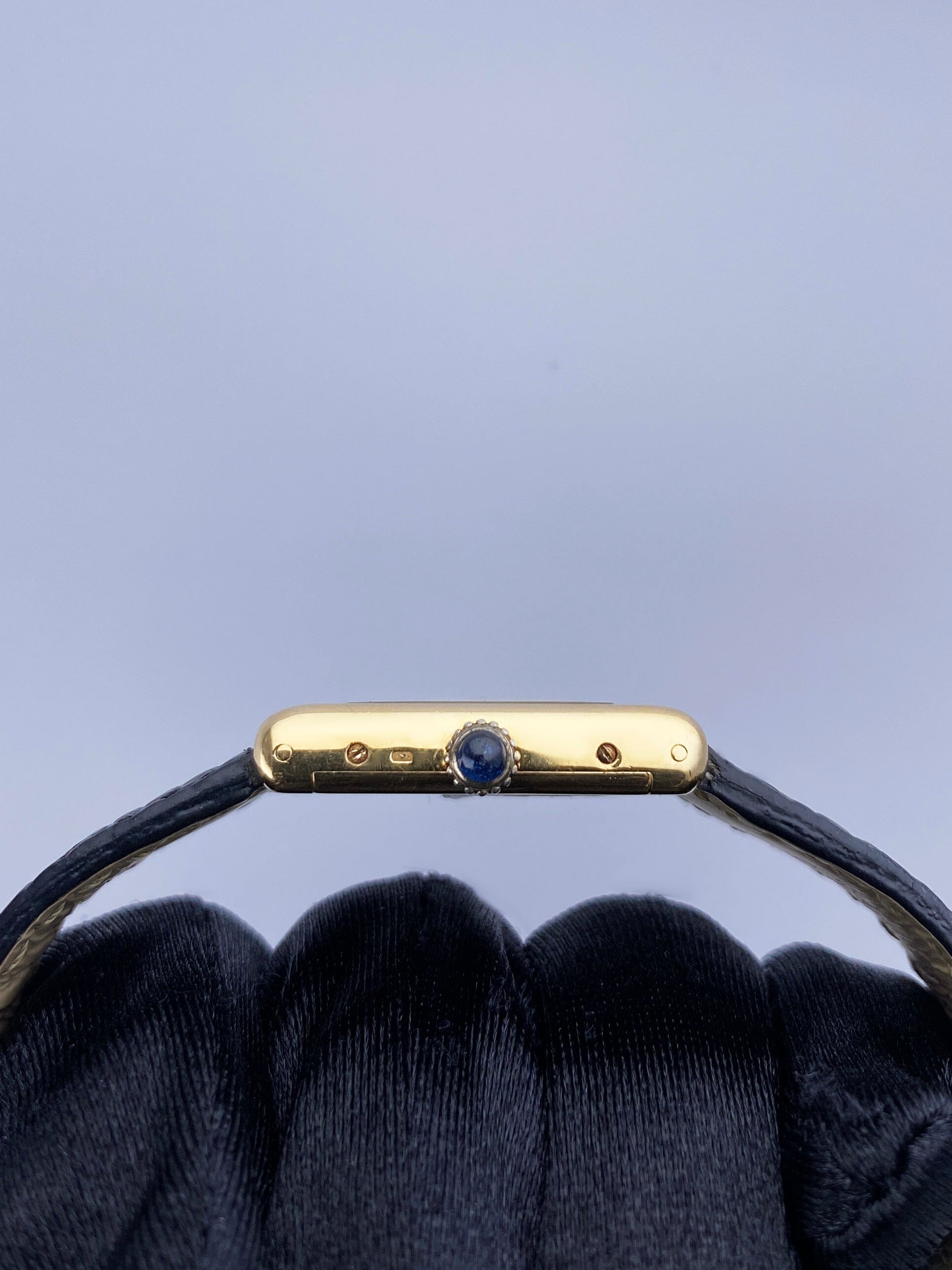 navyページ Cartier Tank Paris 78087 18K Yellow Gold Ladies Watch