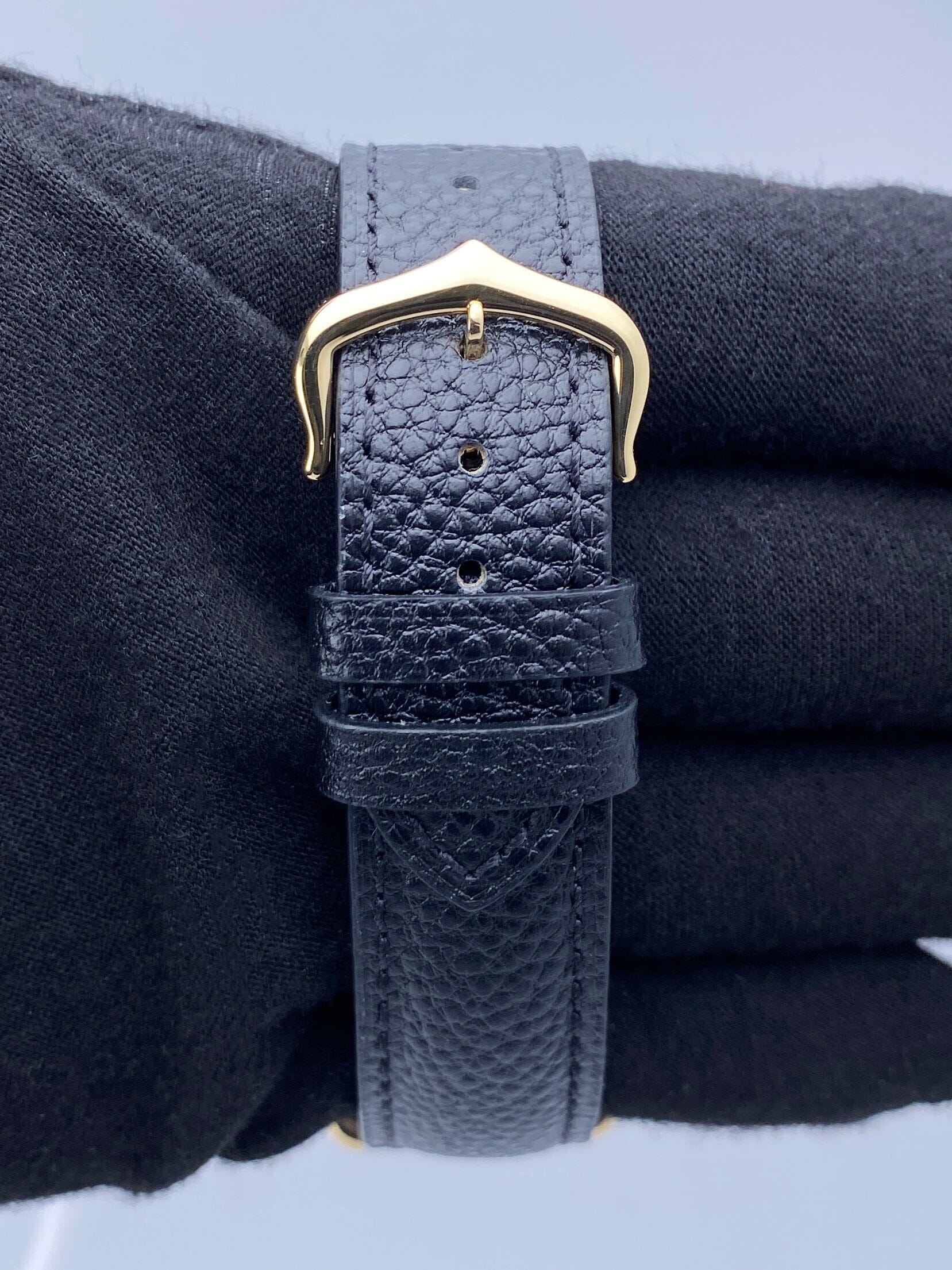 Cartier Tank Solo W1018755 18K Yellow Gold Ladies Watch - Watches