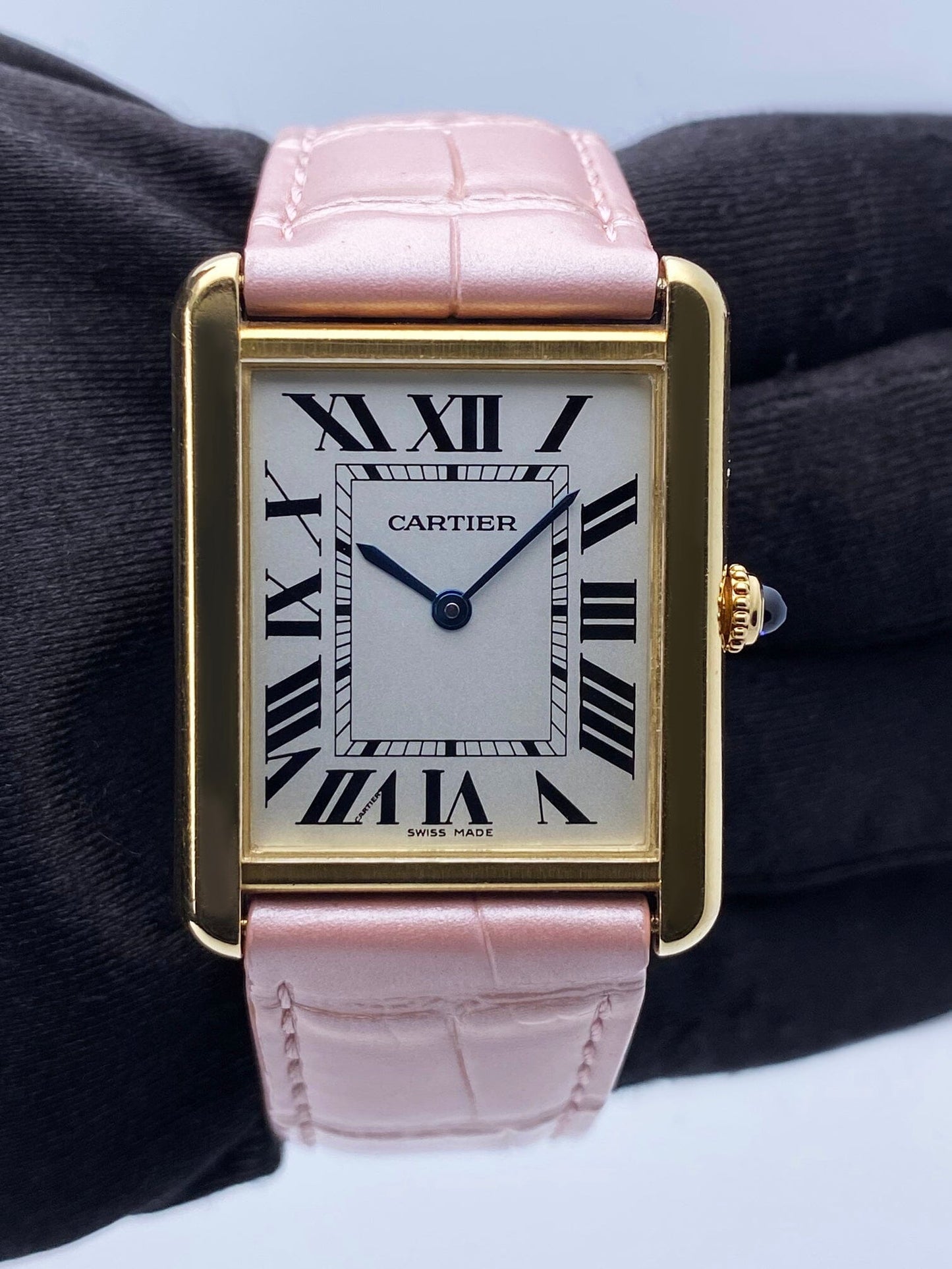 Cartier Tank Solo W1018855 Large Size 18K Yellow Gold Ladies Watch - Watches