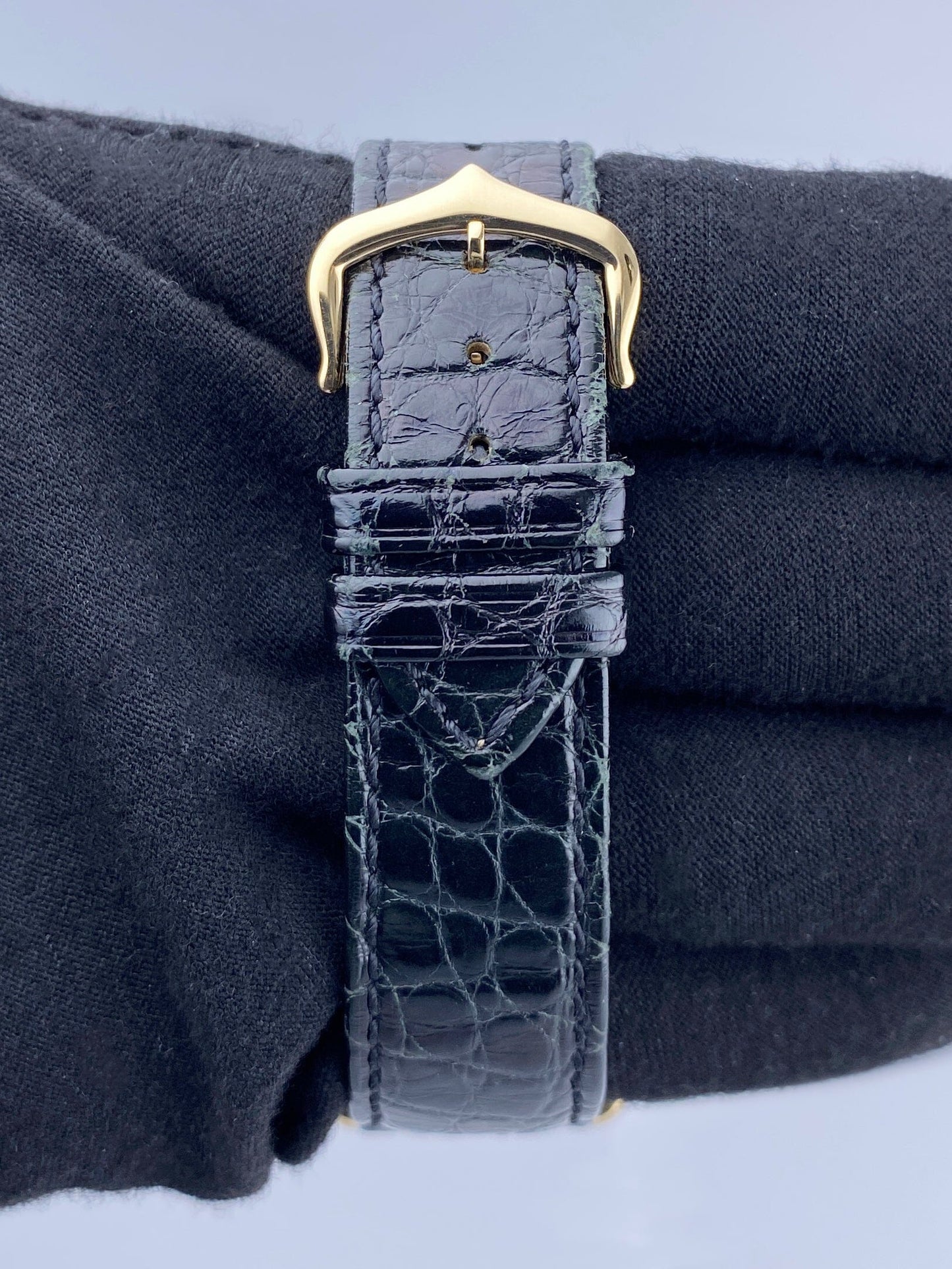 Cartier Tank Solo W5200002 18K Yellow Gold Ladies Watch - Watches