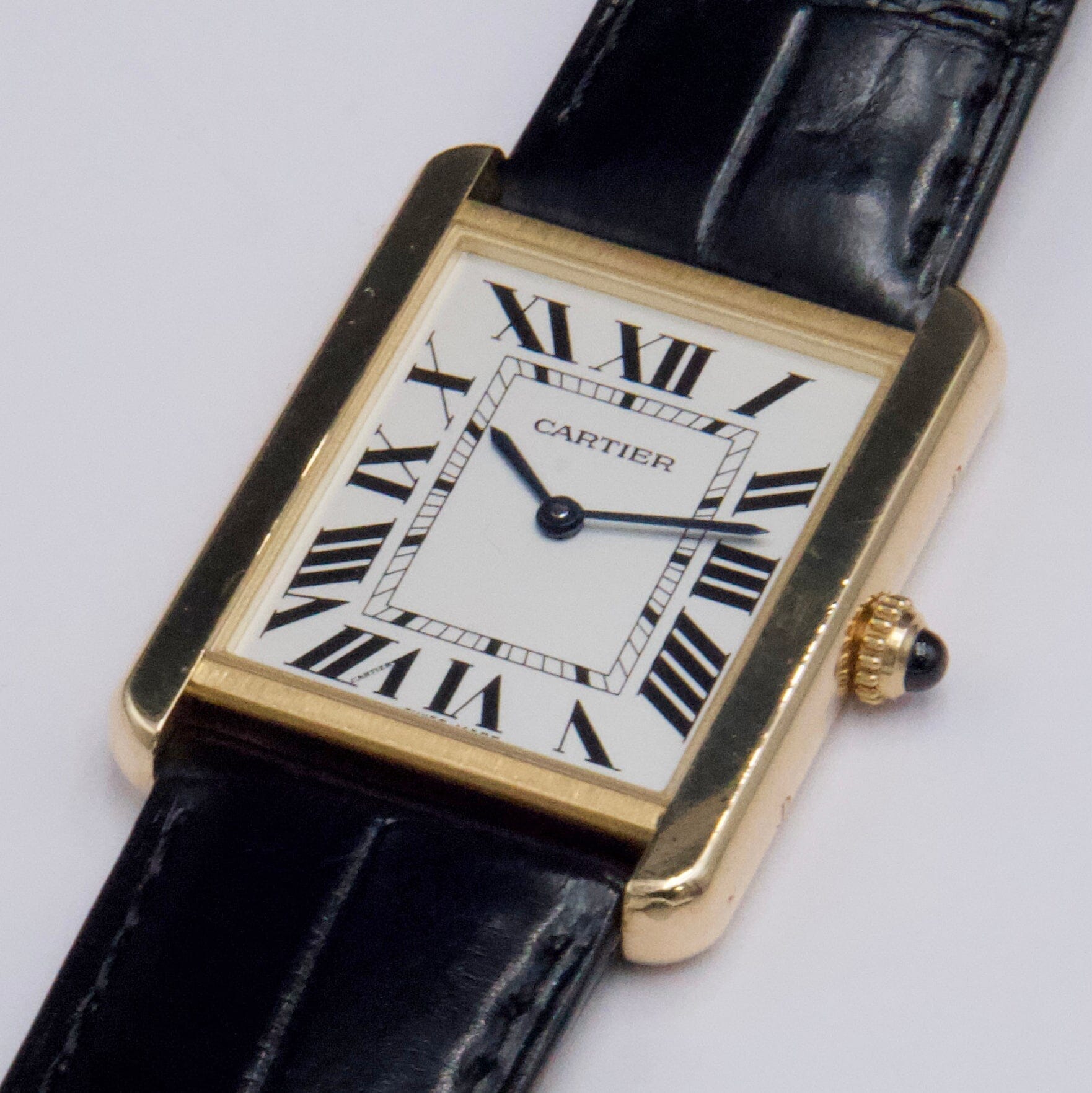 Cartier Tank Solo W5200004 Large Size 18K Yellow Gold Mens – Phigora