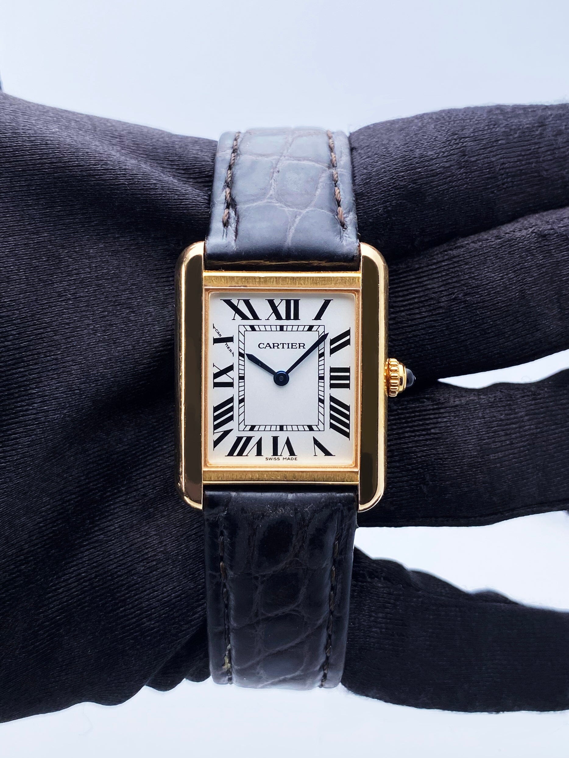 Cartier Tank Solo W5200024 18K Rose Gold Ladies Watch Box Papers