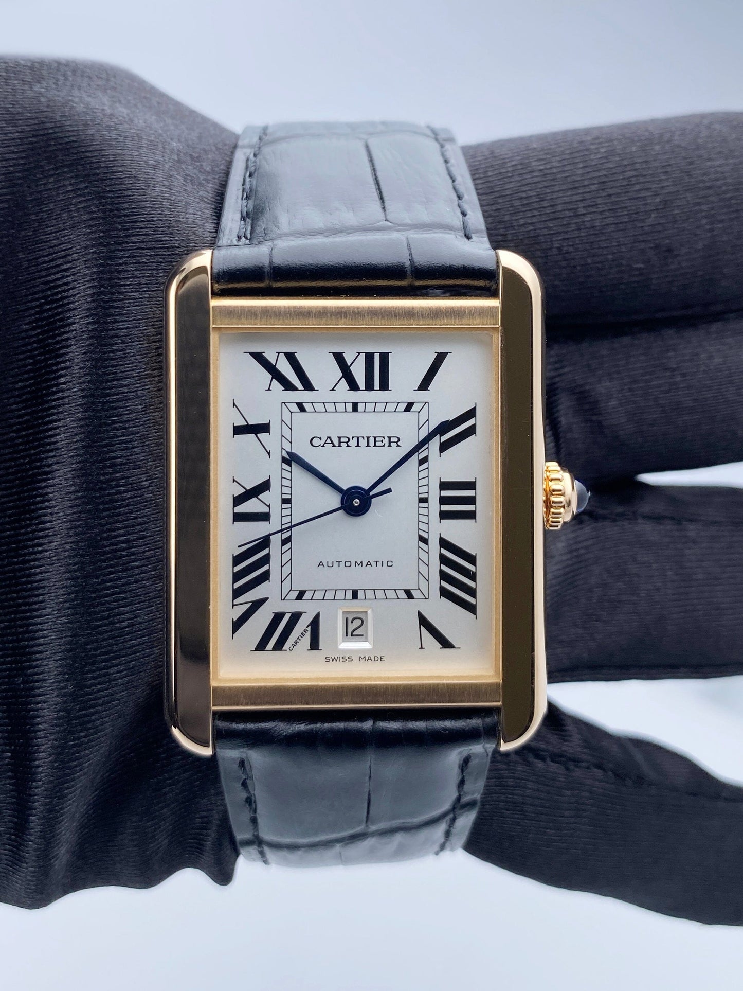 Cartier Tank Solo XL W5200026 18K Rose Gold Mens Watch - Watches