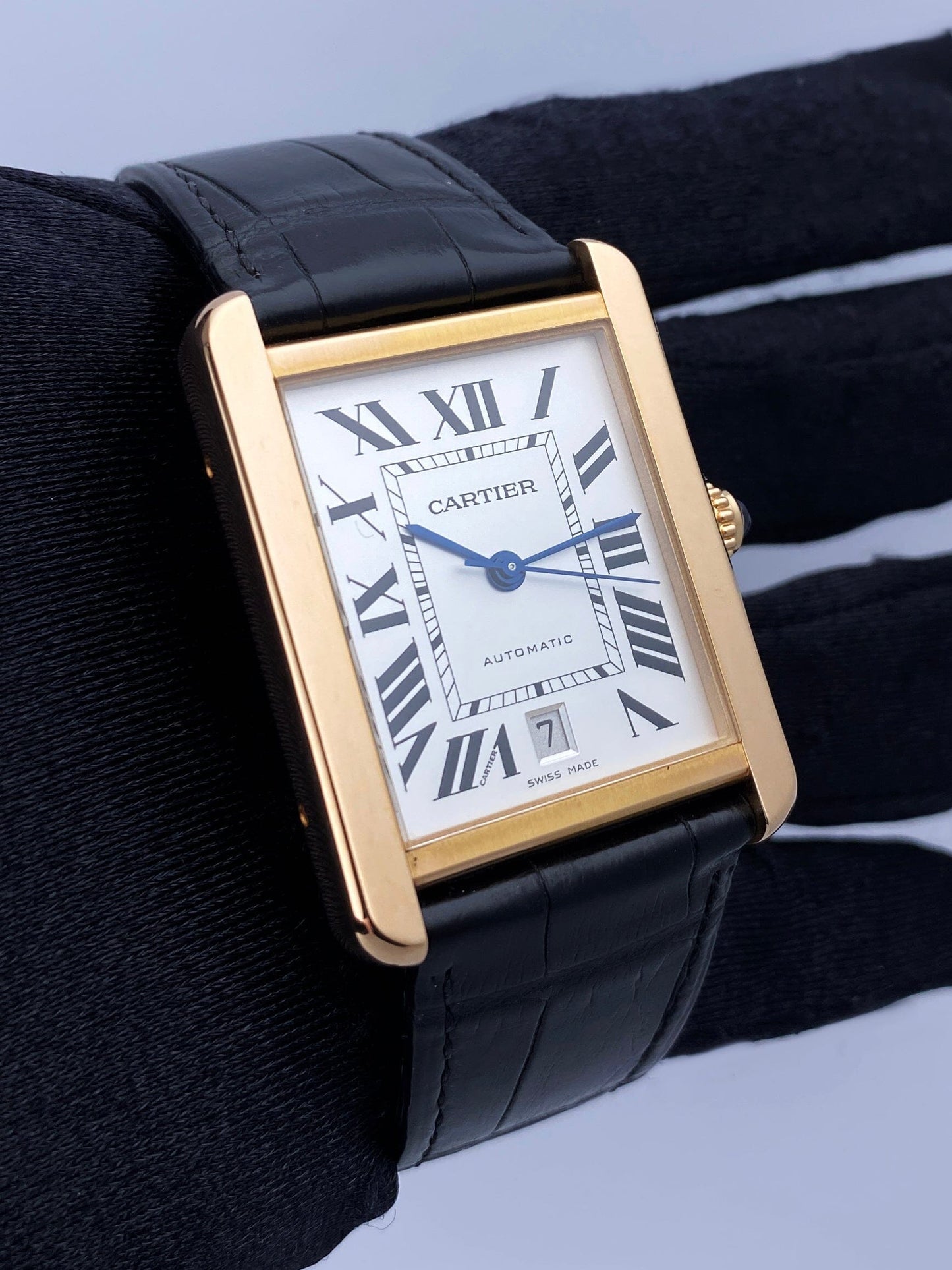 Cartier Tank Solo XL W5200026 18K Rose Gold Mens Watch - Virtual