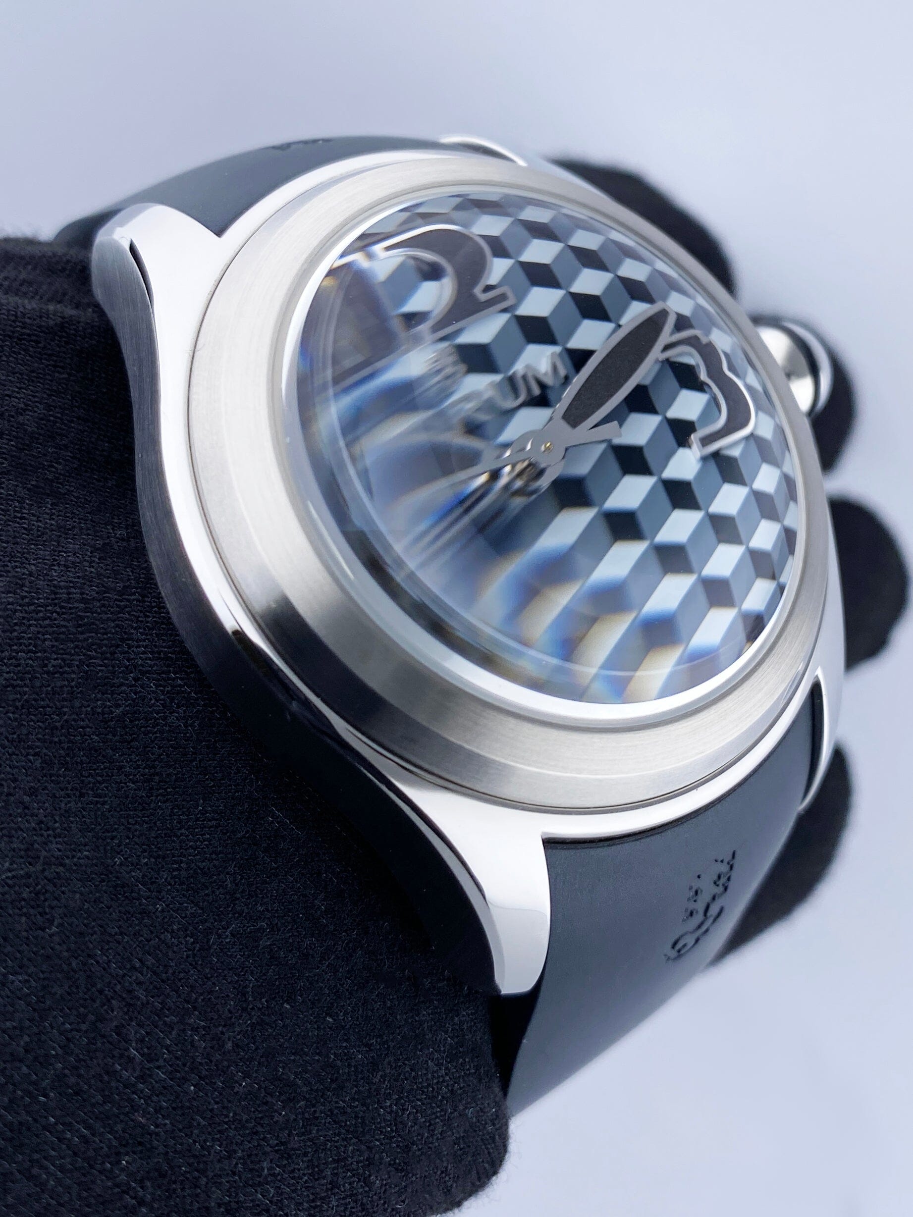 Corum Bubble 082.310.20-0371 VA01 Limited Edition Mens Watch Box Papers - Watches