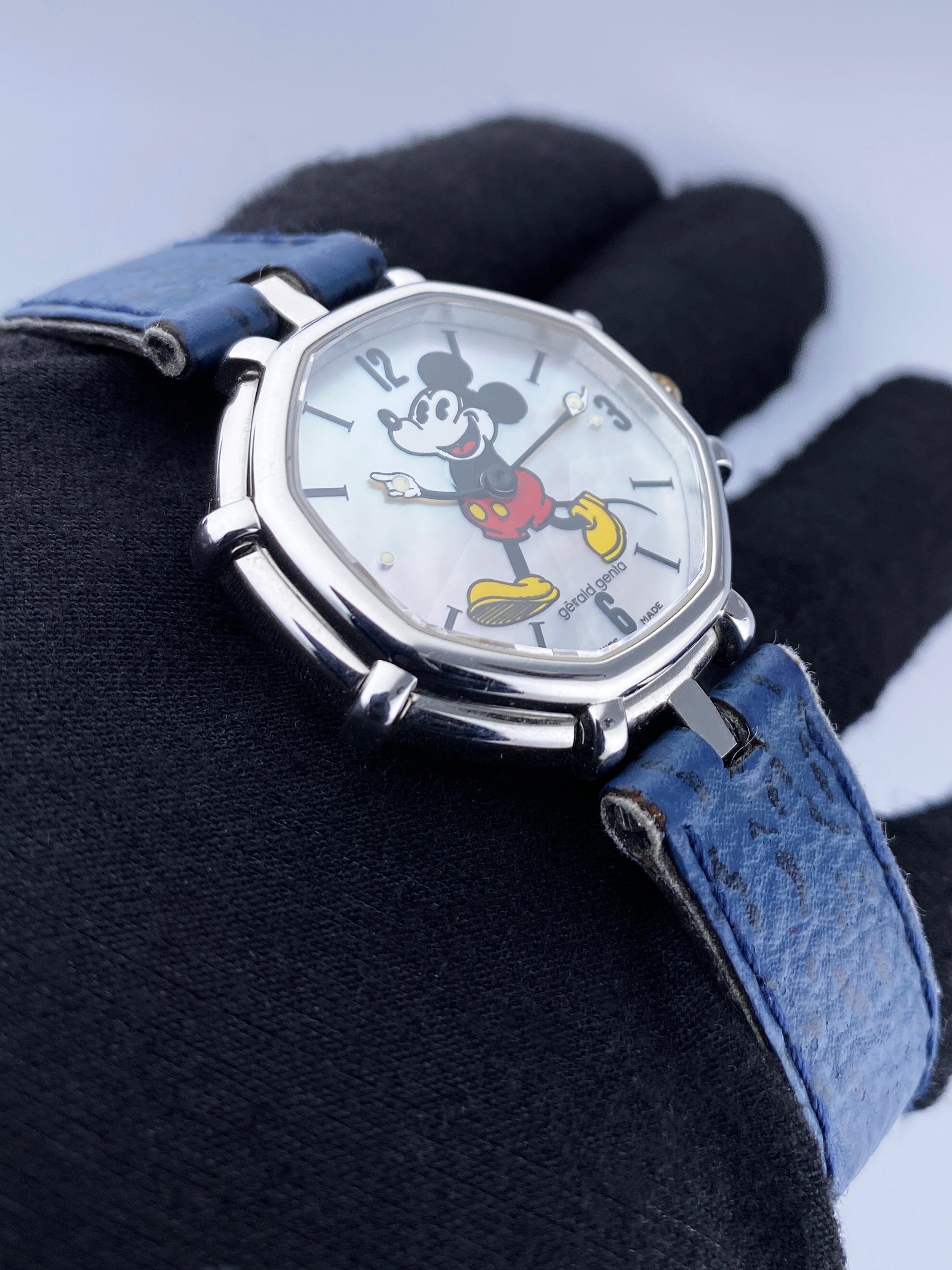 Gérald Genta Disney G.3450.7 Micky Mouse Dial Ladies Watch – Phigora