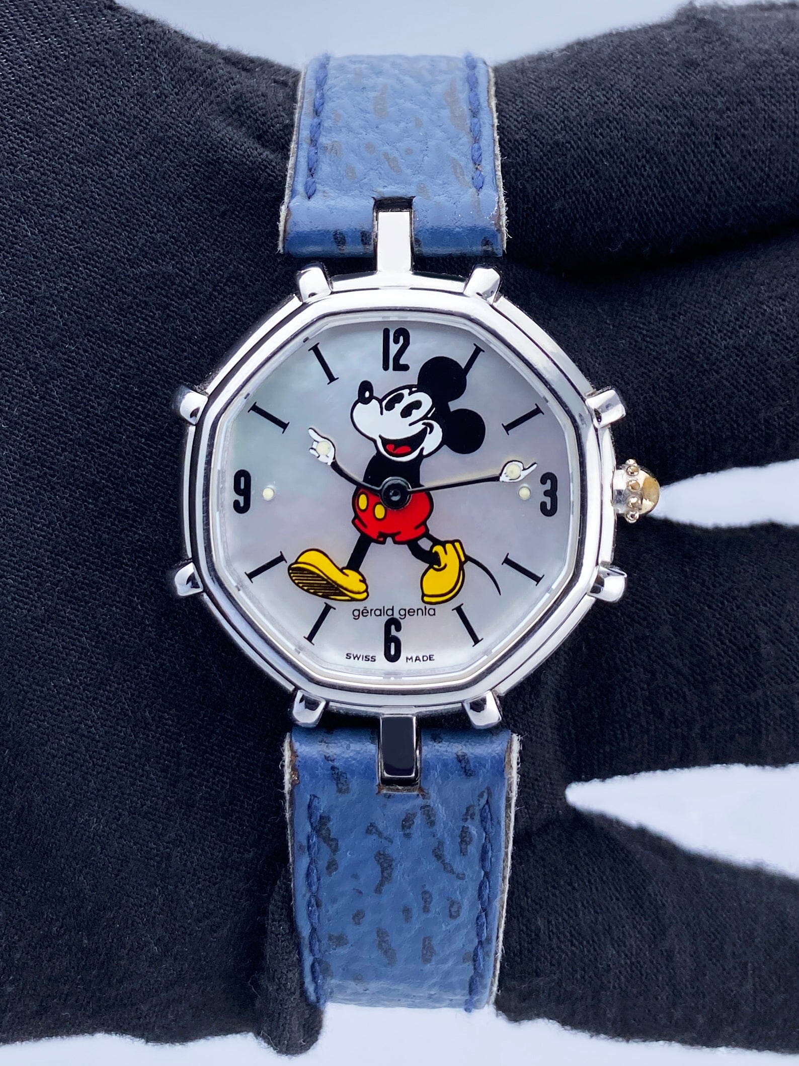 Gérald Genta Disney G.3450.7 Micky Mouse Dial Ladies Watch Box Papers - Watches