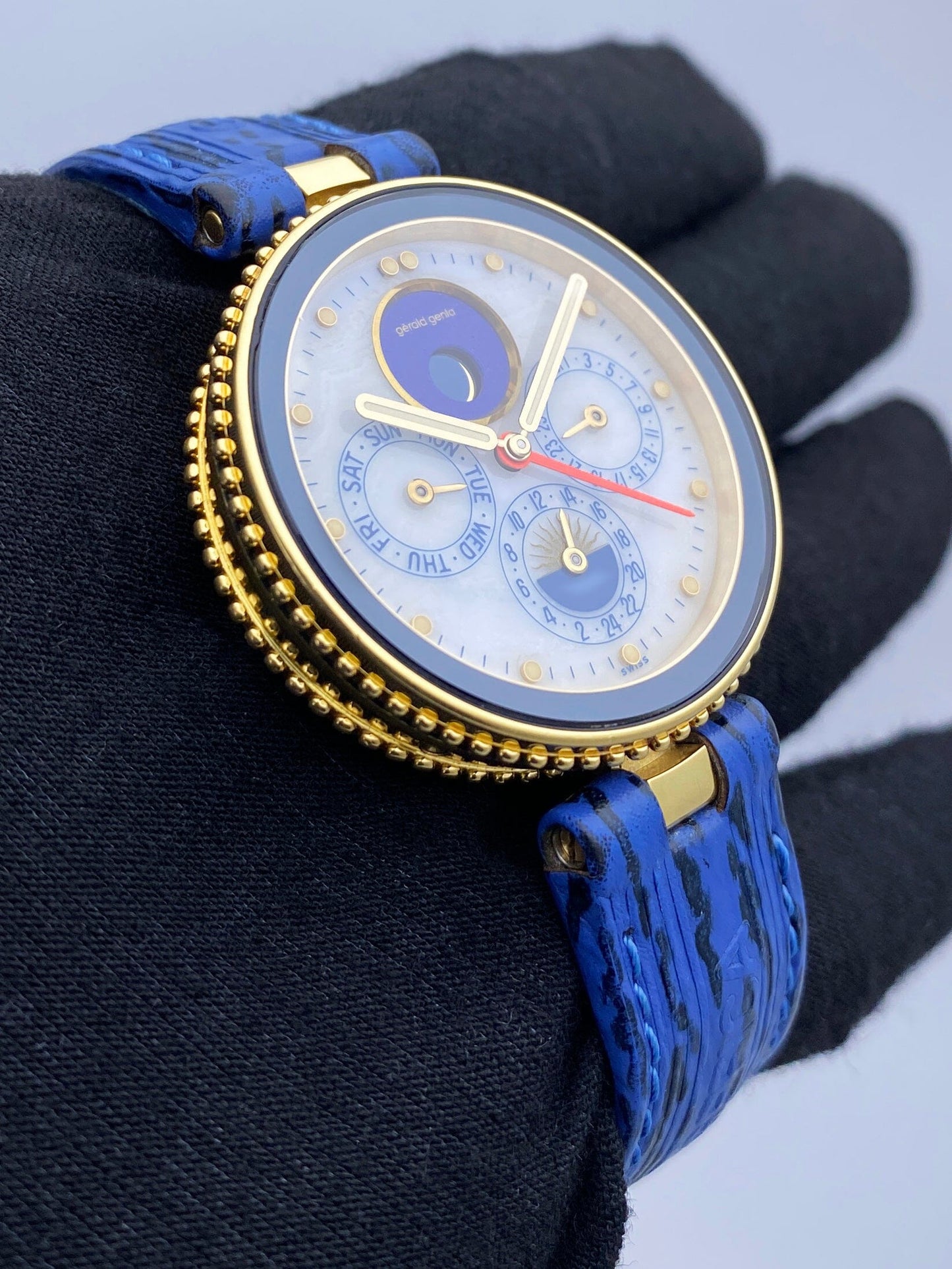 Gérald Genta Gefica G.2778.7 MOP Moon Phase Watch Papers - Watches