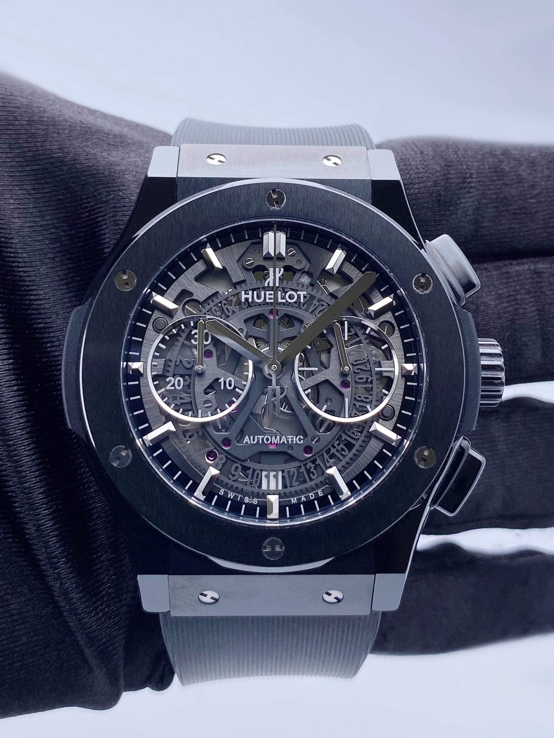 Hublot Classic Fusion Aerofusion Black Magic Mens Watch Box Papers