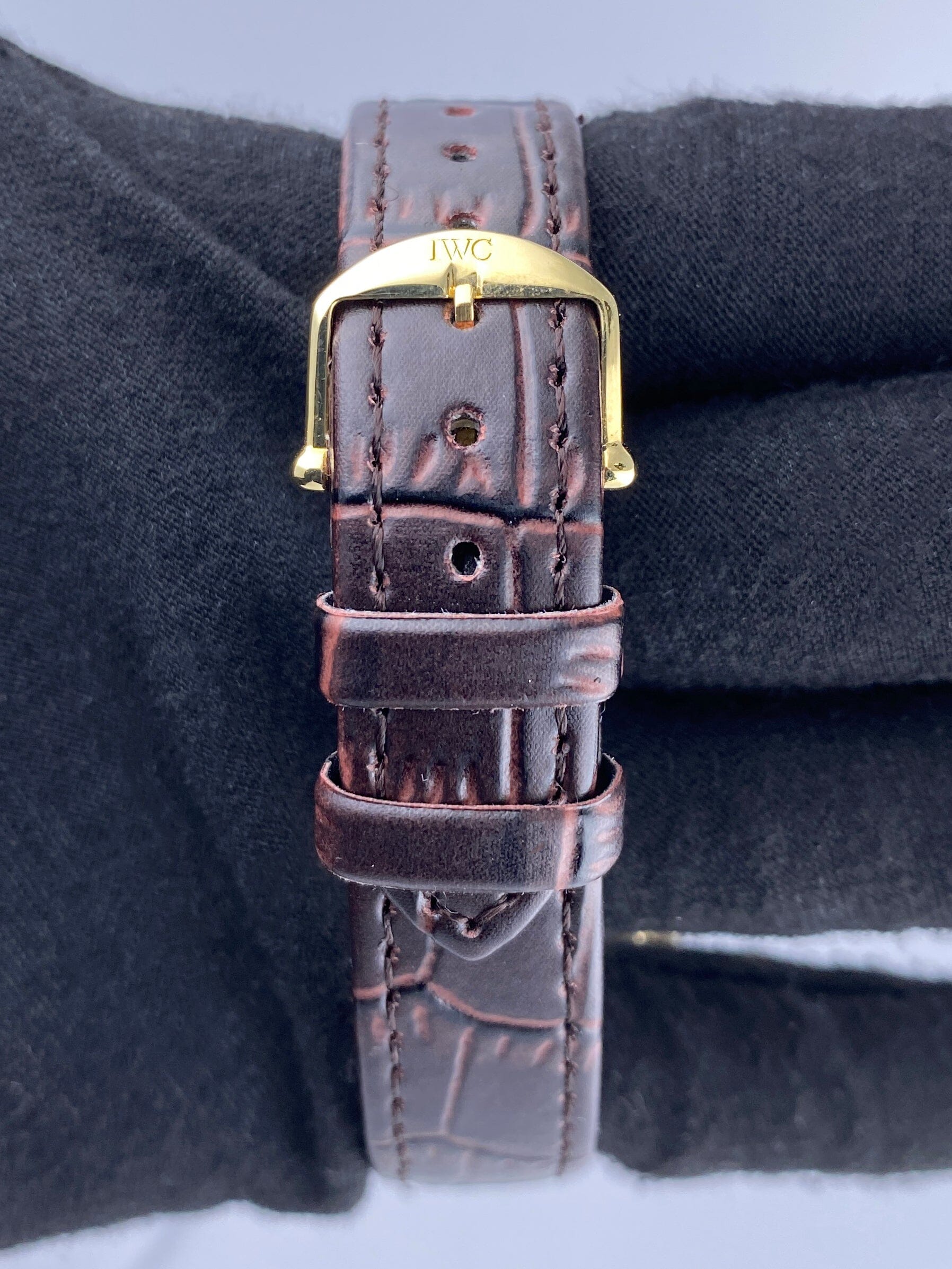 IW3735WHIS-1_7.jpg