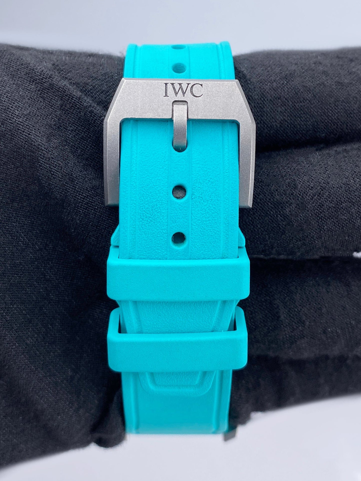 IW388108BKAS-1_8.jpg
