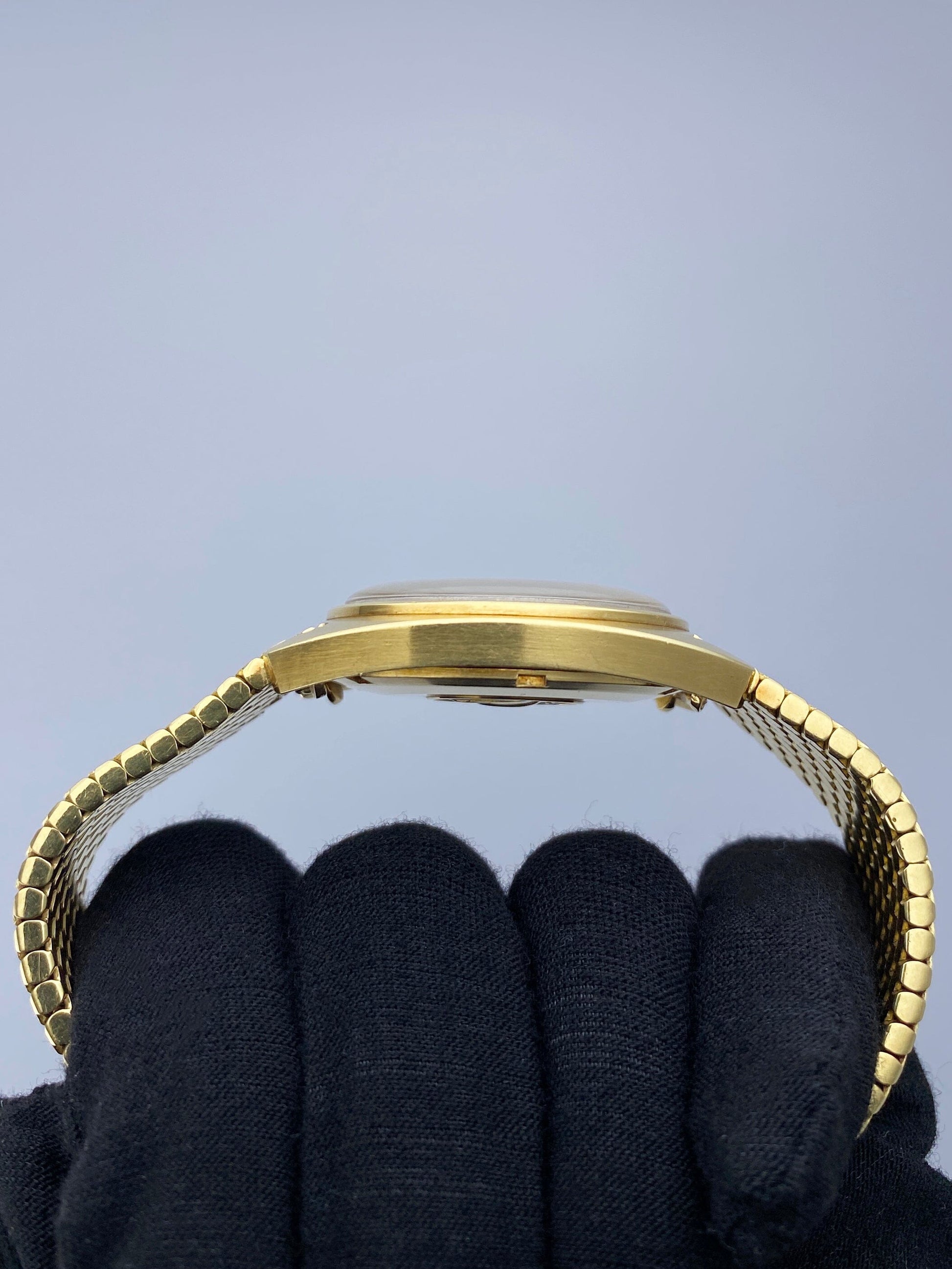 Omega Constellation 168.009 18K Yellow Gold Mens Watch - Watches