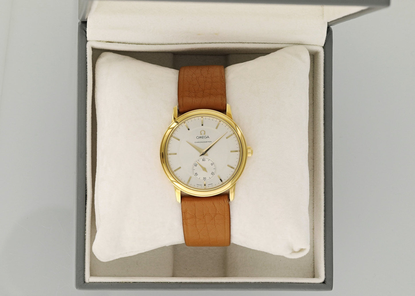 OM09111903X05_OMEGA.jpg