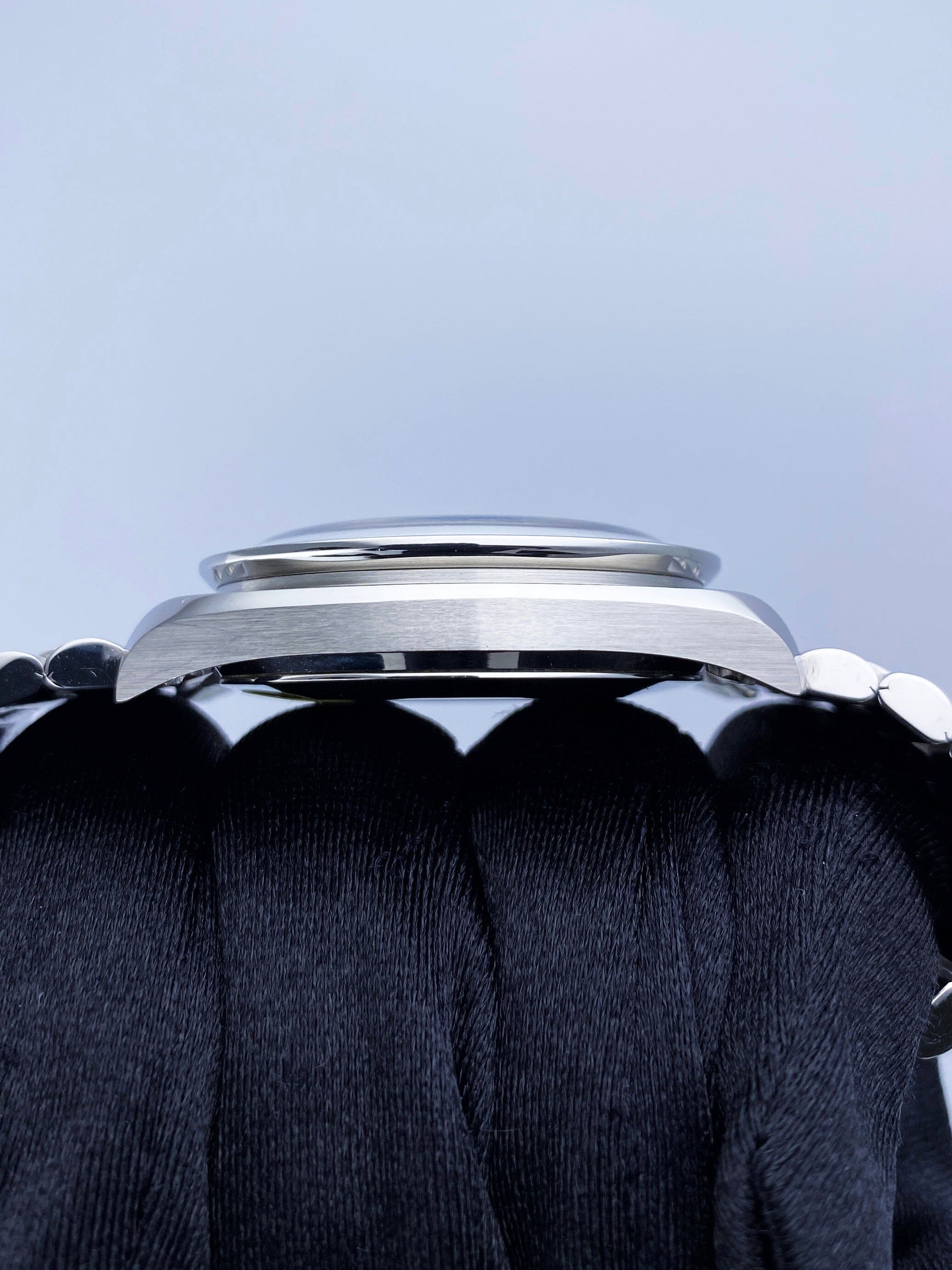 OM08302204X_Omega Speedmaster 3510_5.jpg
