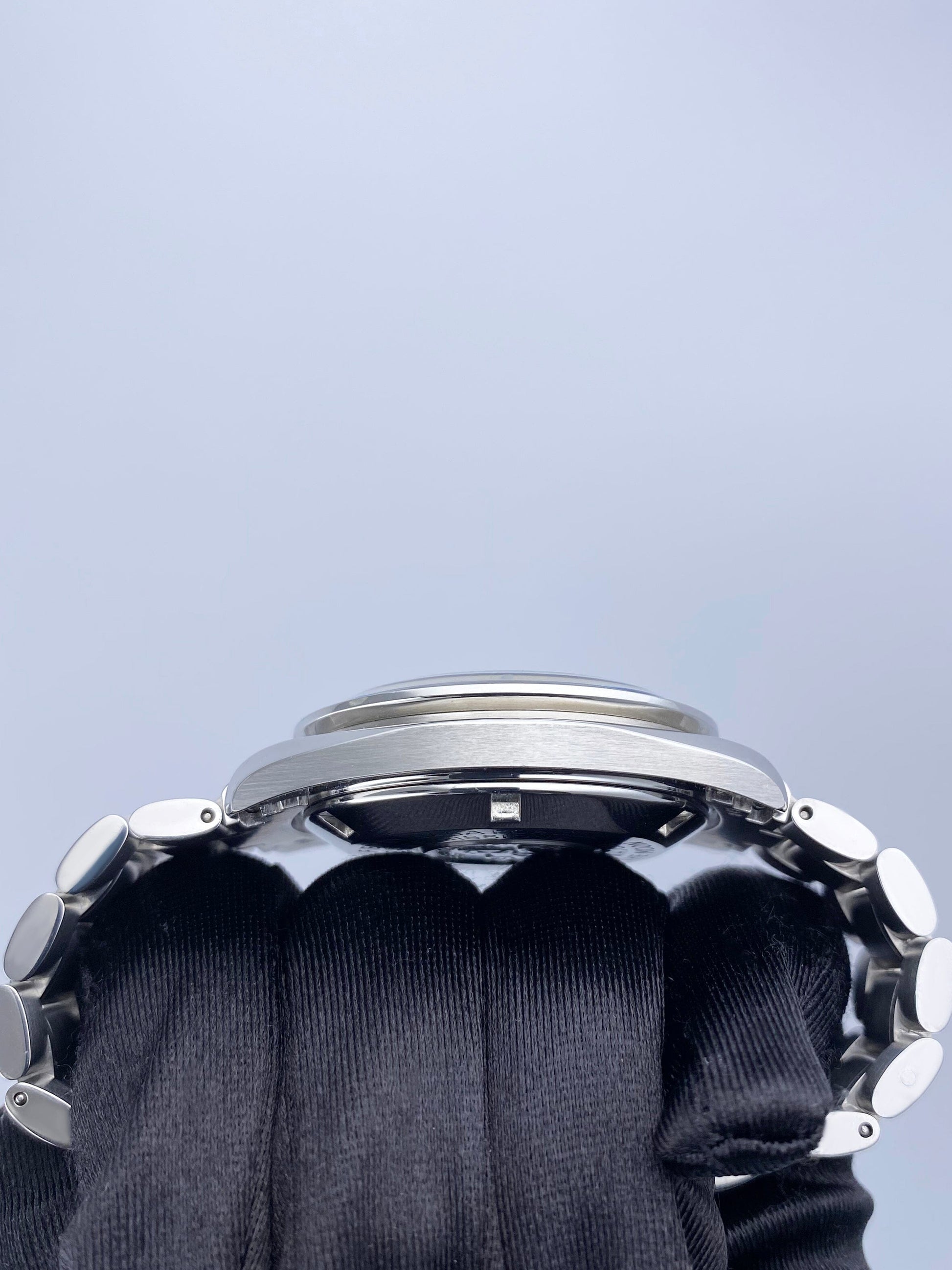 OM06072202X_ Speedmaster 3570.50.00_5.jpg