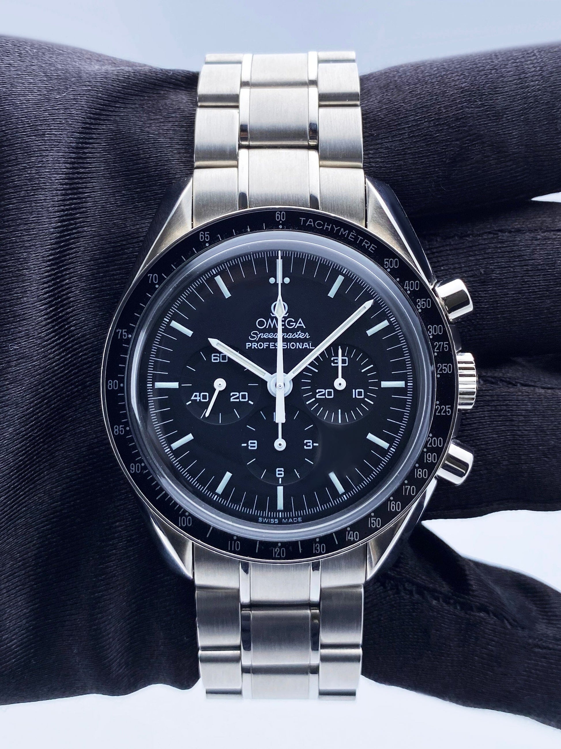 OM06072202X_ Speedmaster 3570.50.00_2.jpg