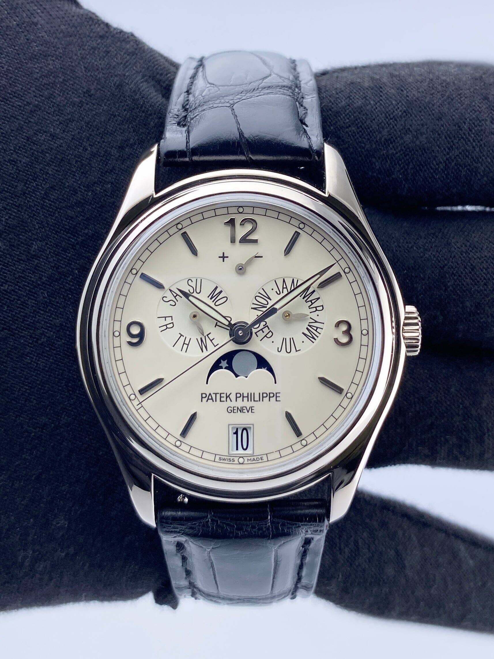 Patek Philippe Annual Calendar 5146G Cream Mens Watch Box Papers - Watches