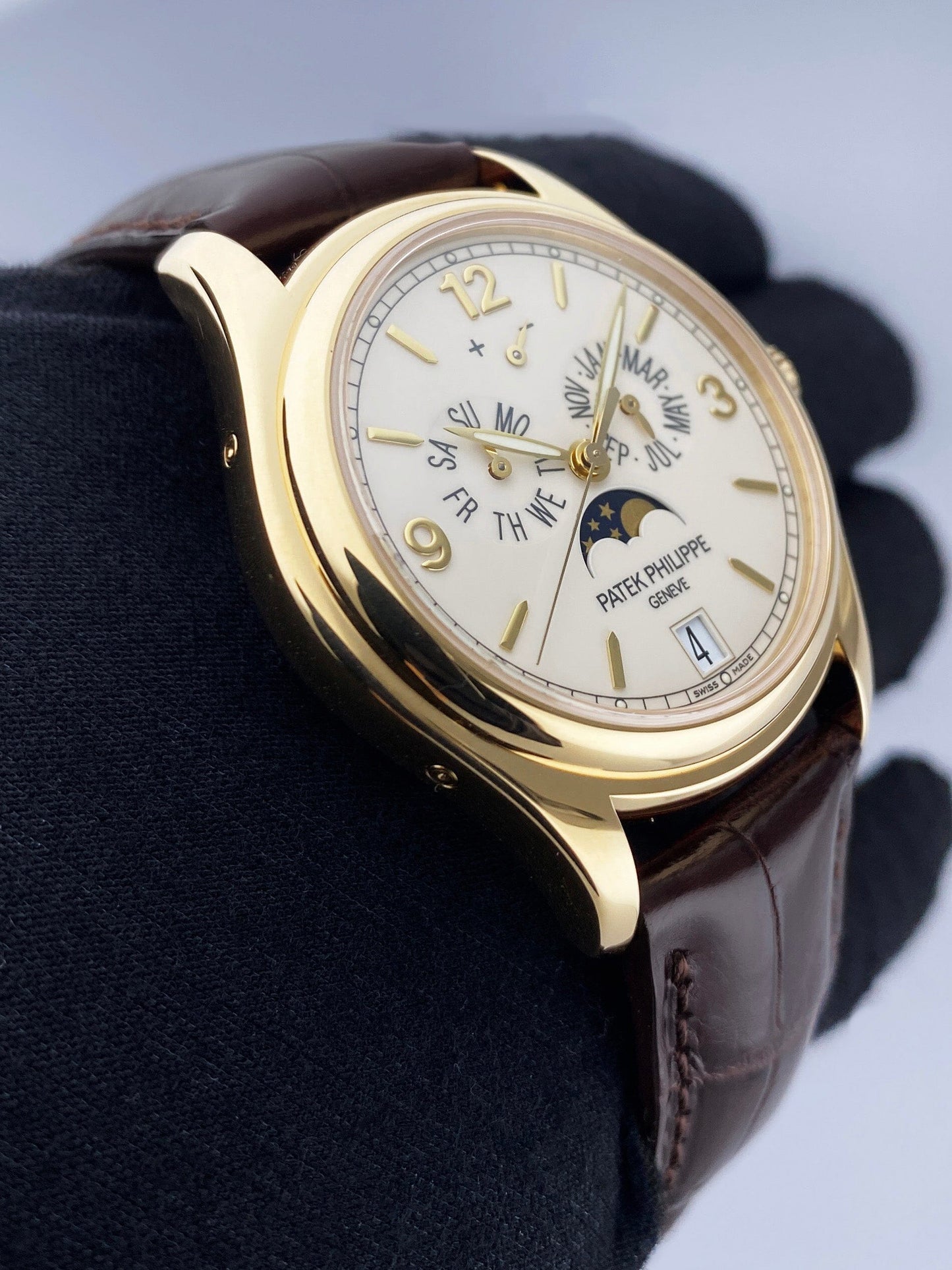 Patek Philippe Annual Calendar 5146J Cream Dial Mens Watch Box Papers - Watches