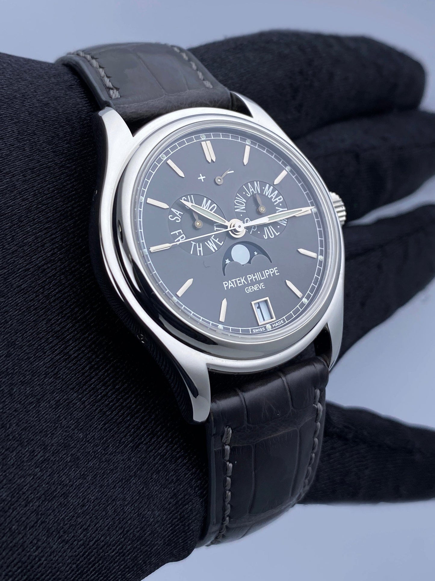 Patek Philippe Annual Calendar 5146P Mens Watch Box Papers - Watches