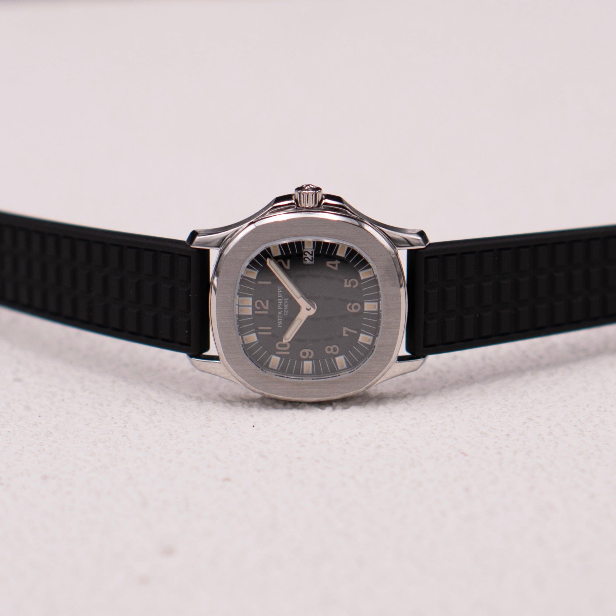 Patek Philippe Aquanaut 4960A Black Dial Ladies Watch | – Phigora