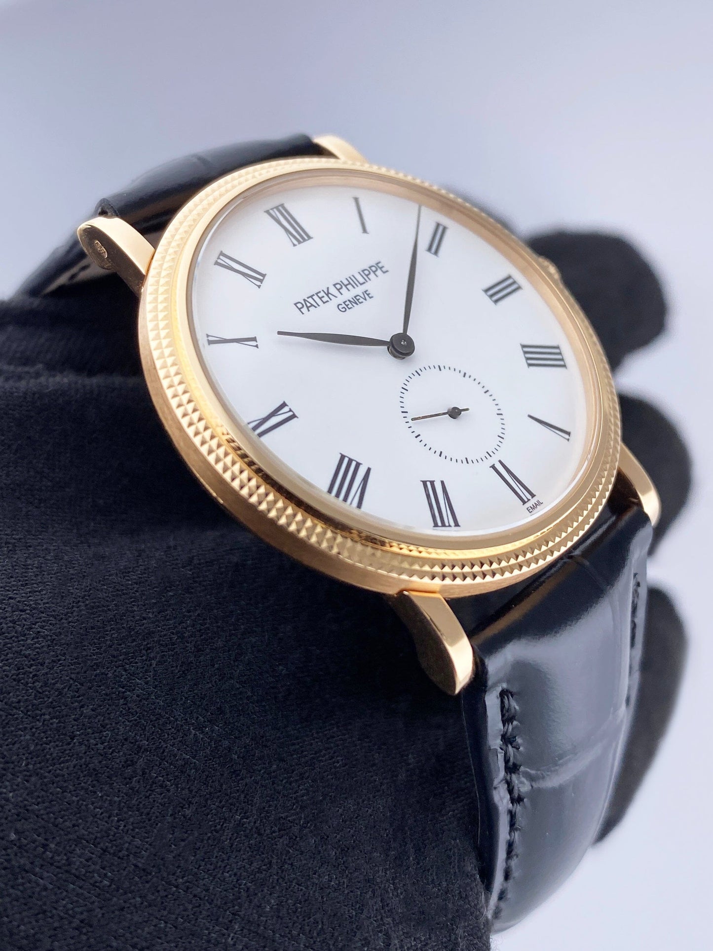 Patek Philippe Calatrava 5116R 18K Rose Gold Mens Watch - Watches