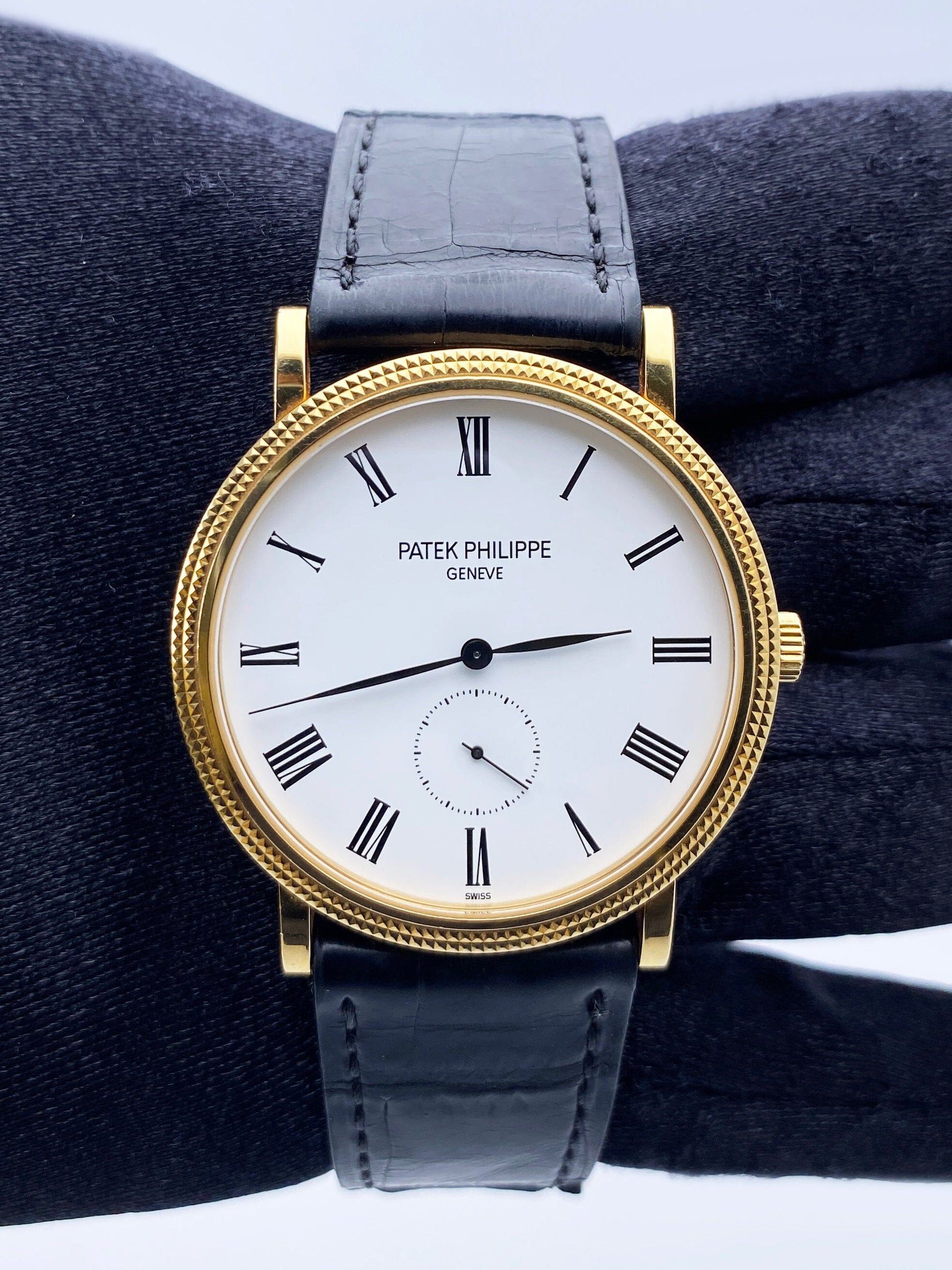 Patek Philippe Calatrava 5119J 18K Yellow Gold Mens Watch - Watches