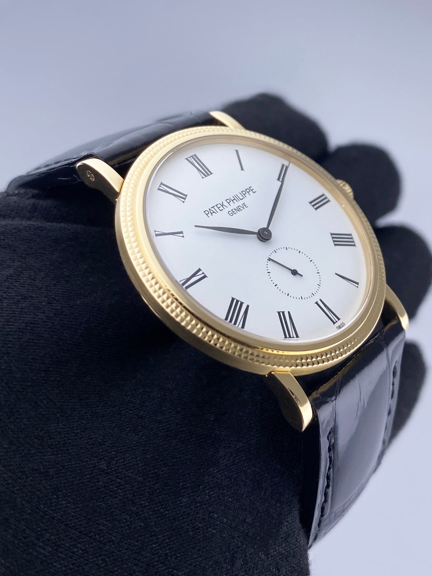 Patek Philippe Calatrava 5119J 18K Yellow Gold Mens Watch - Watches