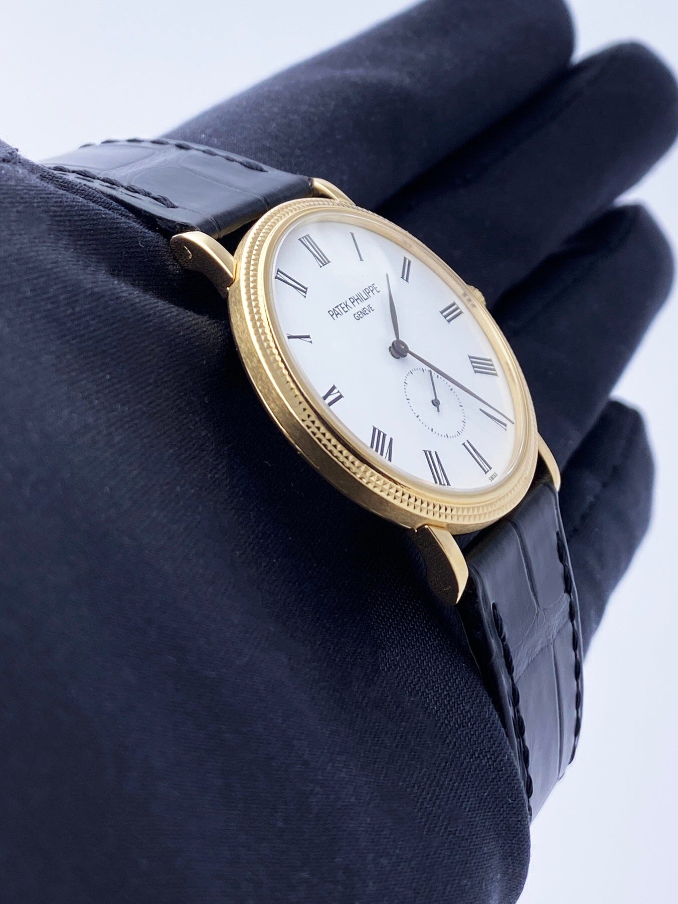 Patek Philippe Calatrava 5119J 18K Yellow Gold Mens Watch With Papers - Wristwatch
