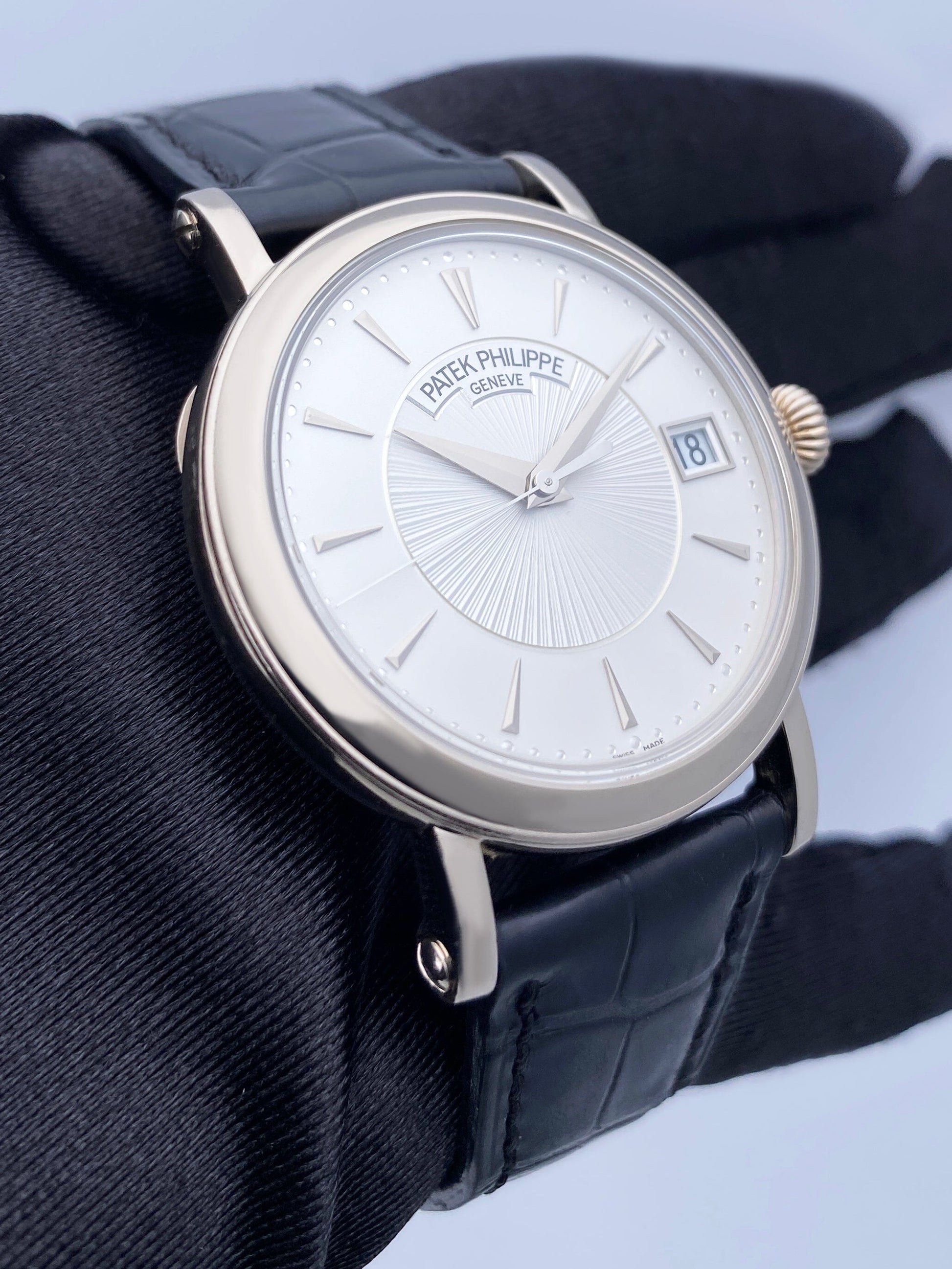 Patek Philippe Calatrava 5153G 18K White Gold Mens Watch Box Papers - Watches