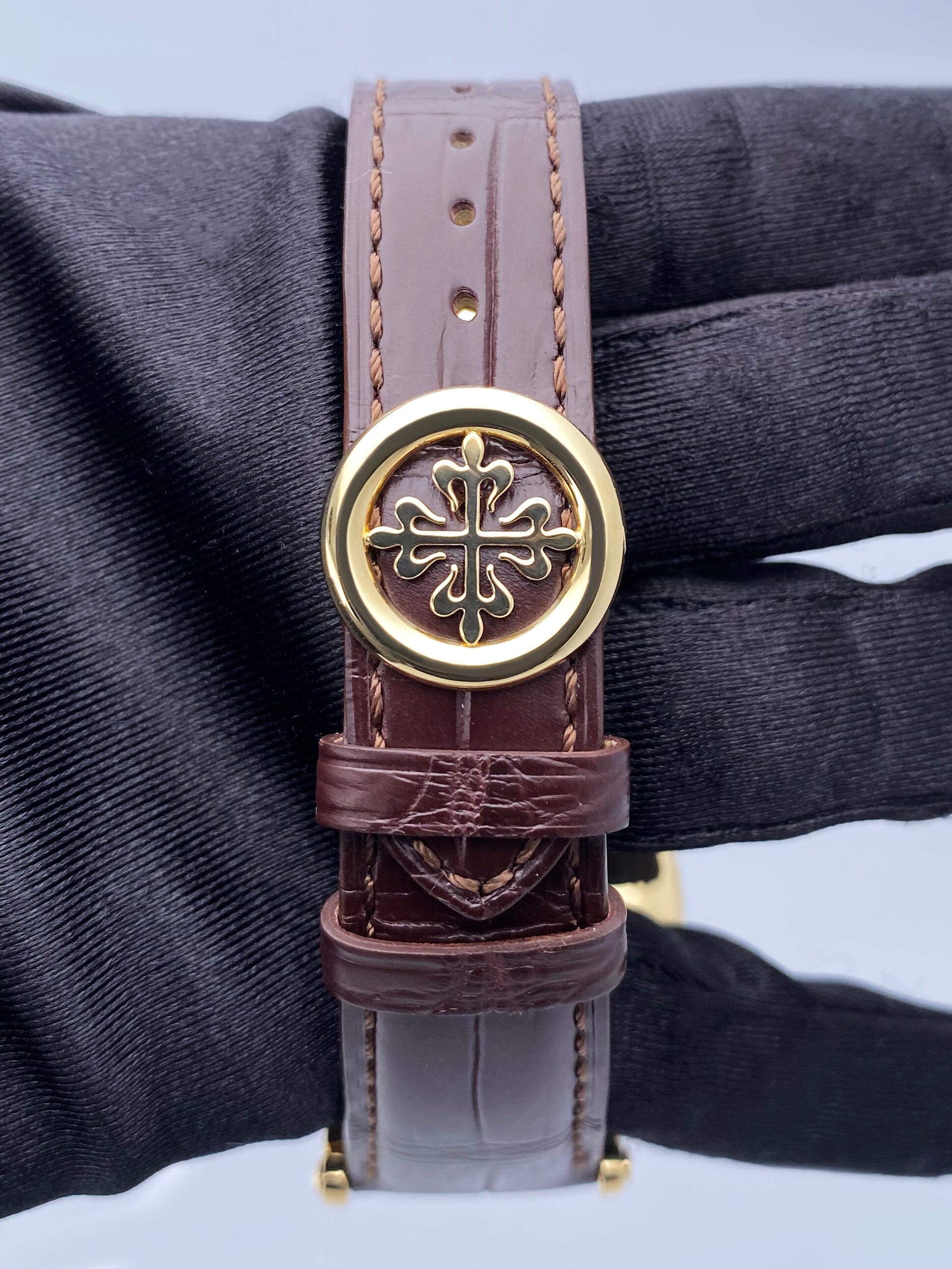 Patek Philippe Calatrava 5153J 18K Yellow Gold Mens Watch Box