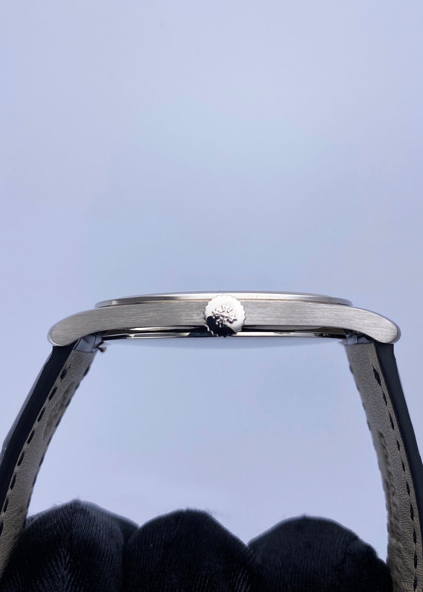 Patek Philippe Calatrava 5196G 18K White Gold Mens Watch - Wristwatch