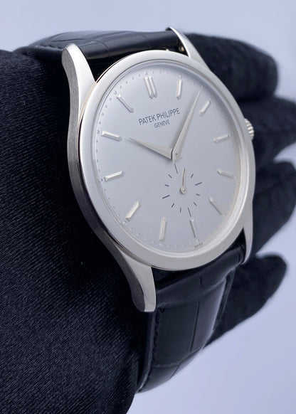 Patek Philippe Calatrava 5196G 18K White Gold Mens Watch - Wristwatch