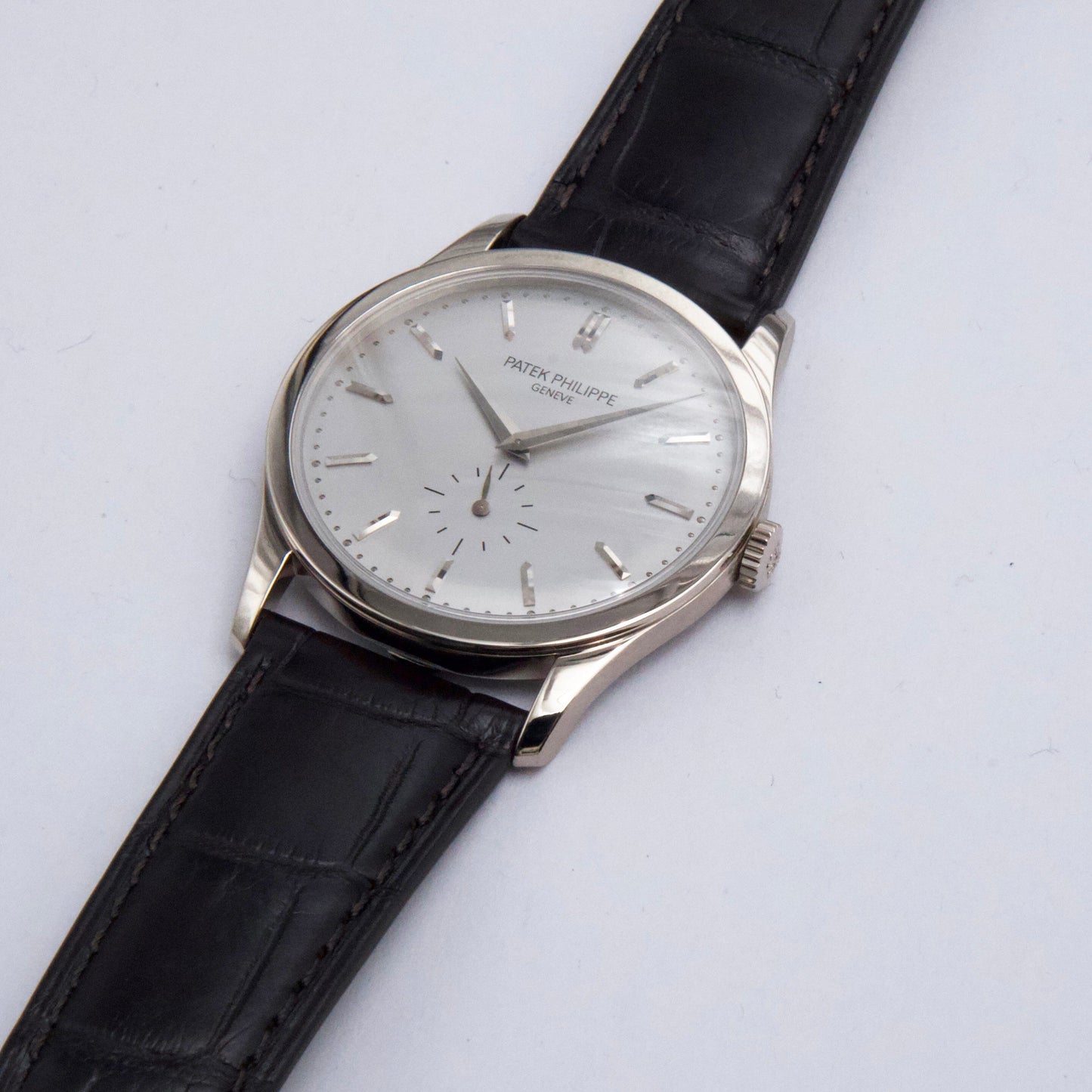 Patek Philippe Calatrava 5196G 18K White Gold Mens Watch - Wristwatch