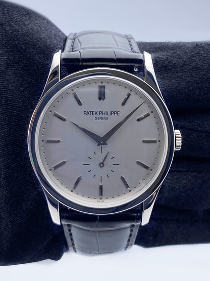 Patek Philippe Calatrava 5196G 18K White Gold Mens Watch - Wristwatch