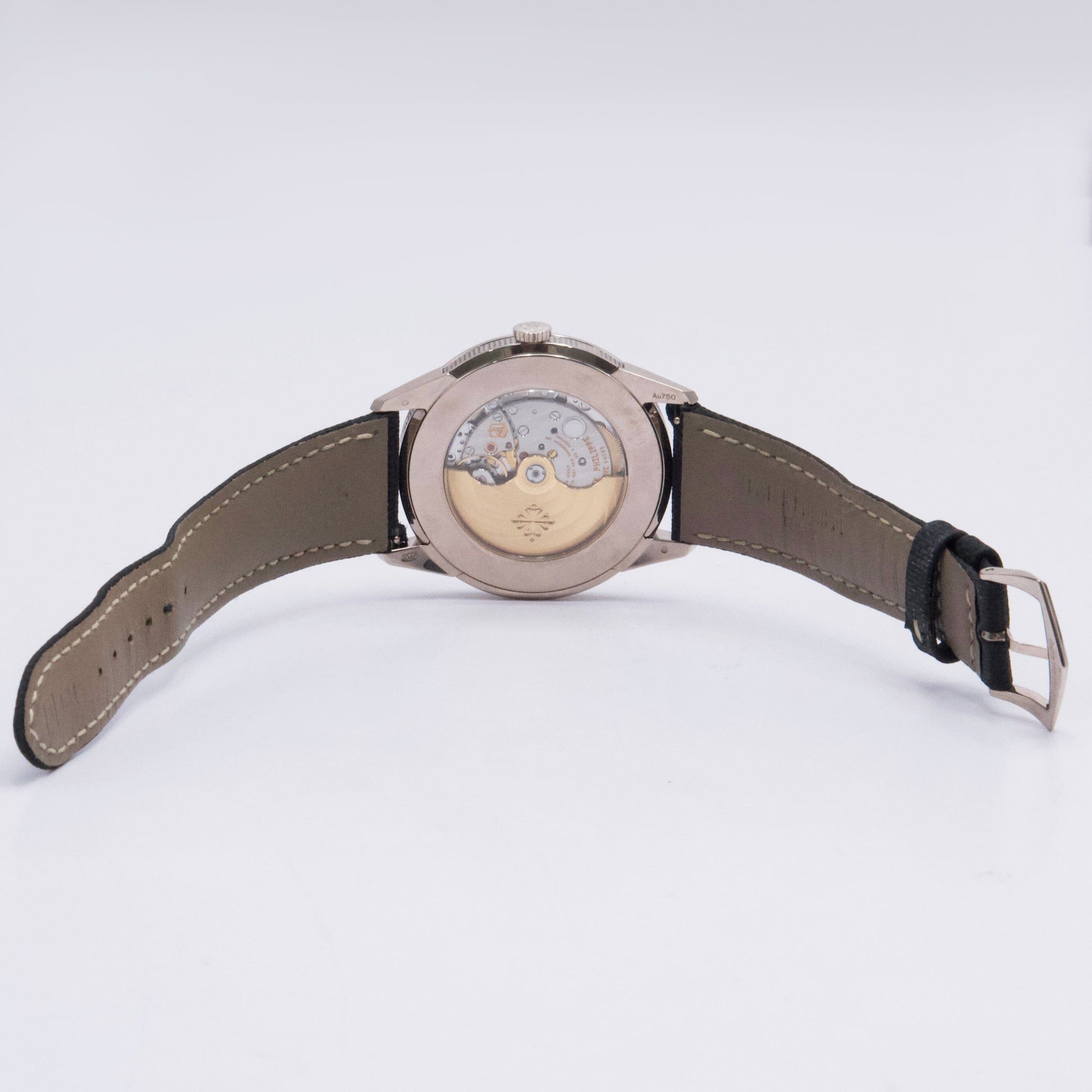 Patek Philippe Calatrava 5226G-001 Mens Watch Box Papers - Watches