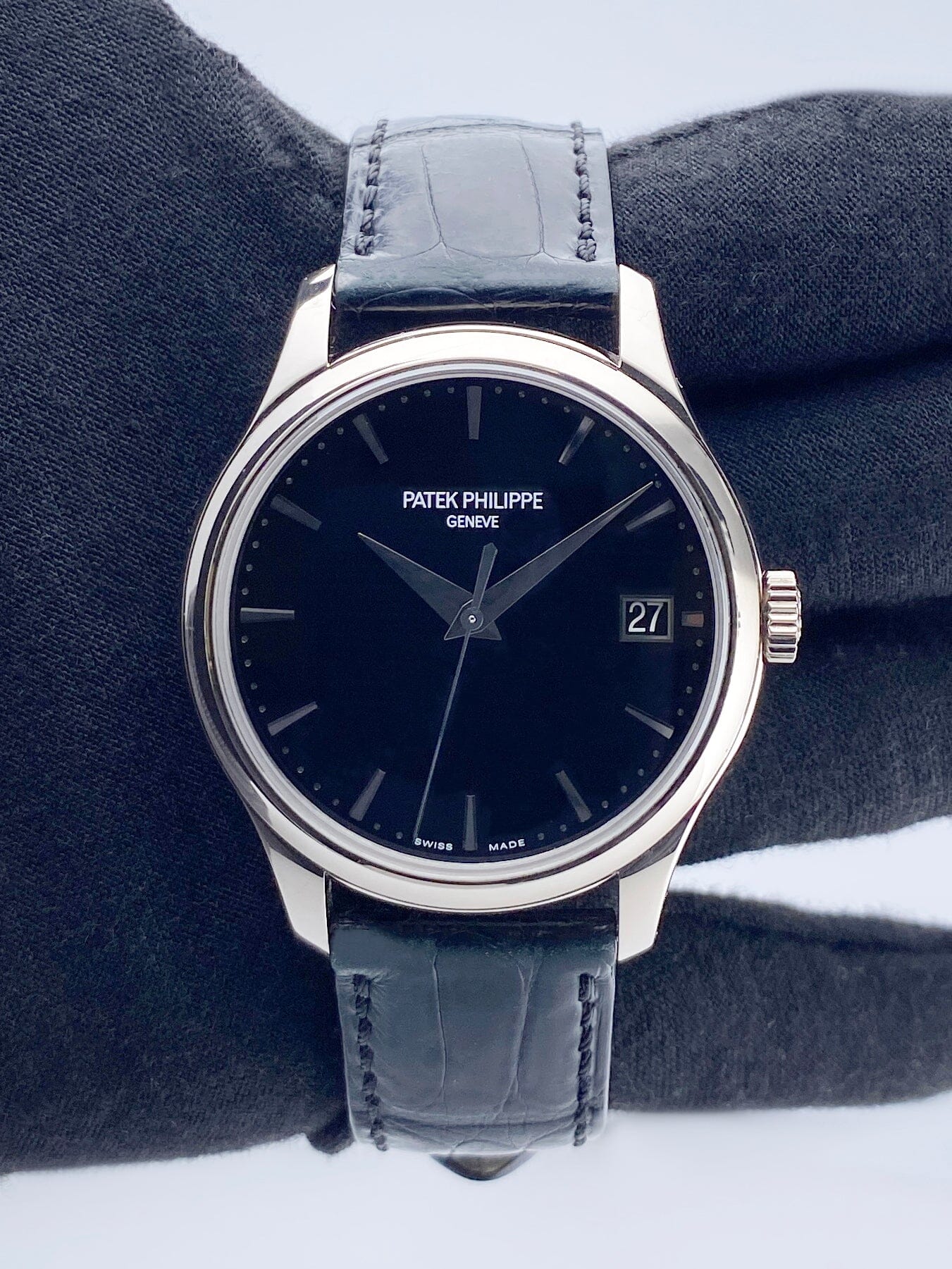 Patek Philippe Calatrava 5227G Black Dial Mens Watch Box Papers - Watches