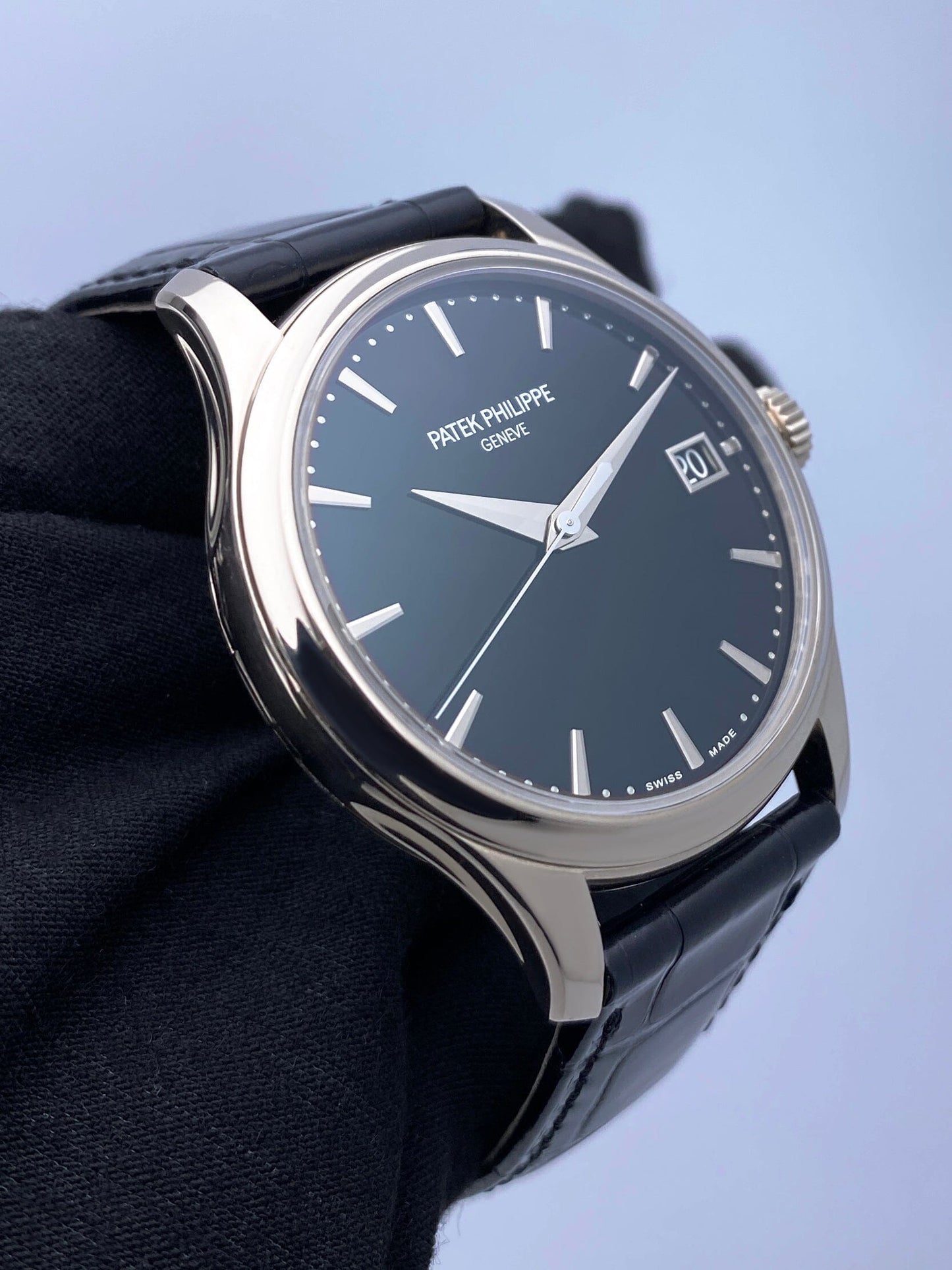 Patek Philippe Calatrava 5227G Black Dial Mens Watch Box Papers - Watches