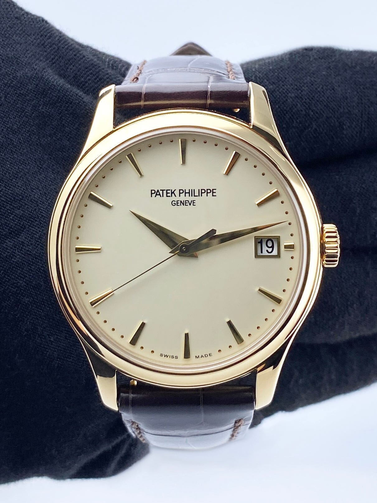 Patek Philippe Calatrava 5227J Ivory Dial 18K Yellow Gold Mens Watch Box Papers - Watches