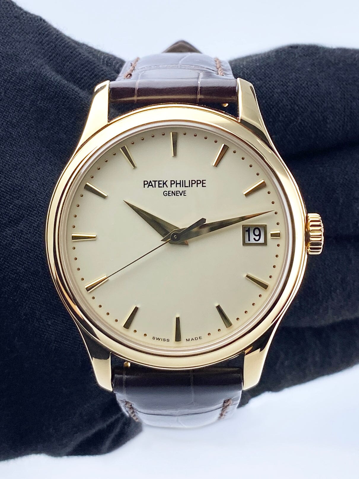 Patek philippe 5227j online