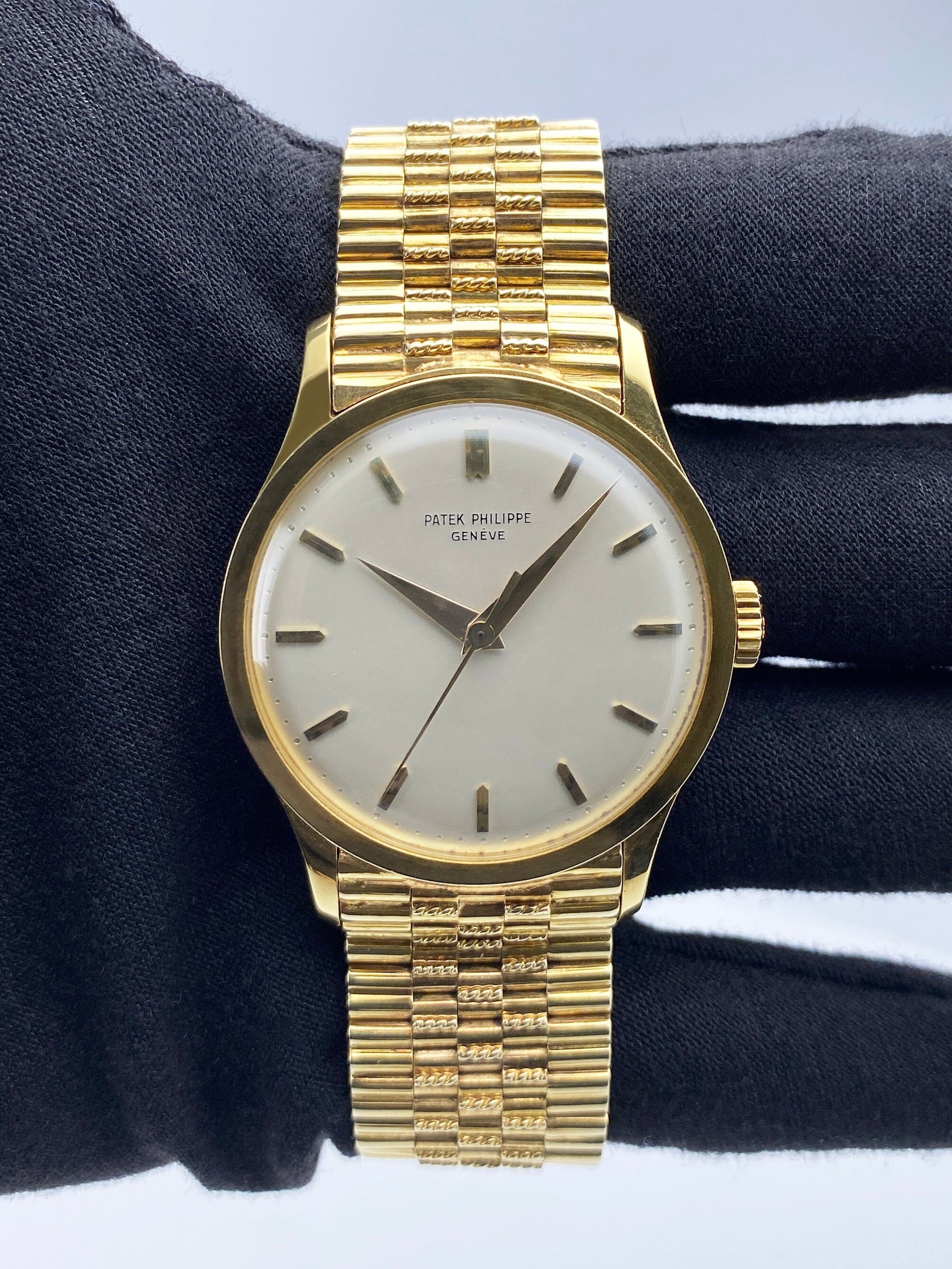 Patek Philippe Calatrava 570J 18K Yellow Gold Mens Watch - Watches